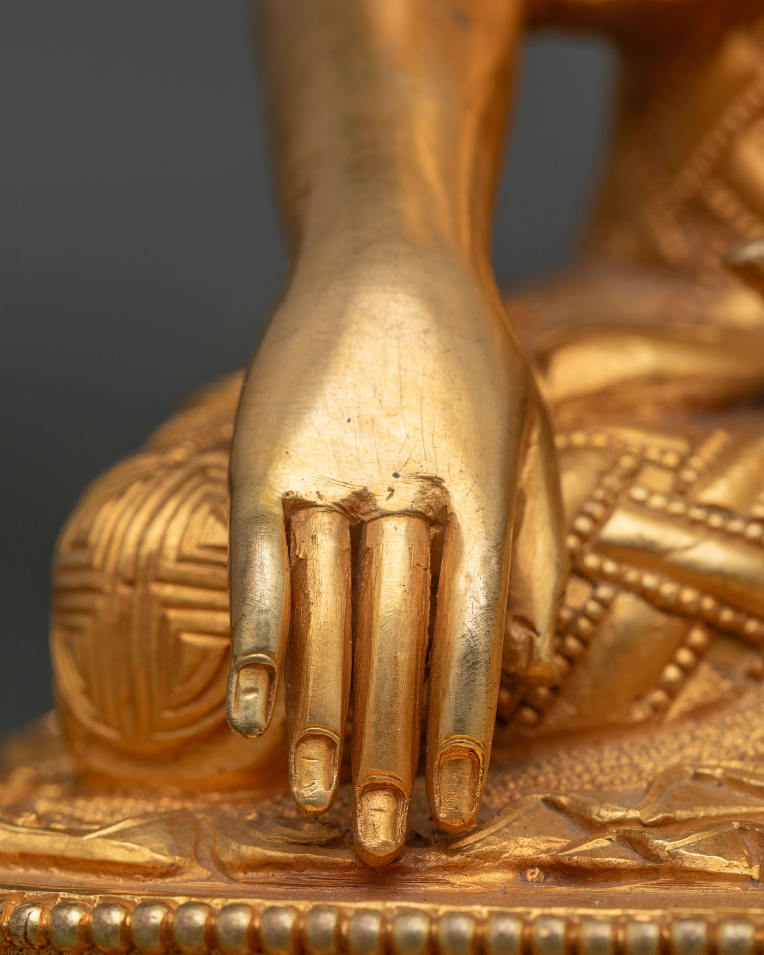 Buddha Shakyamuni Statue | Embodiment of Peace and Awakening