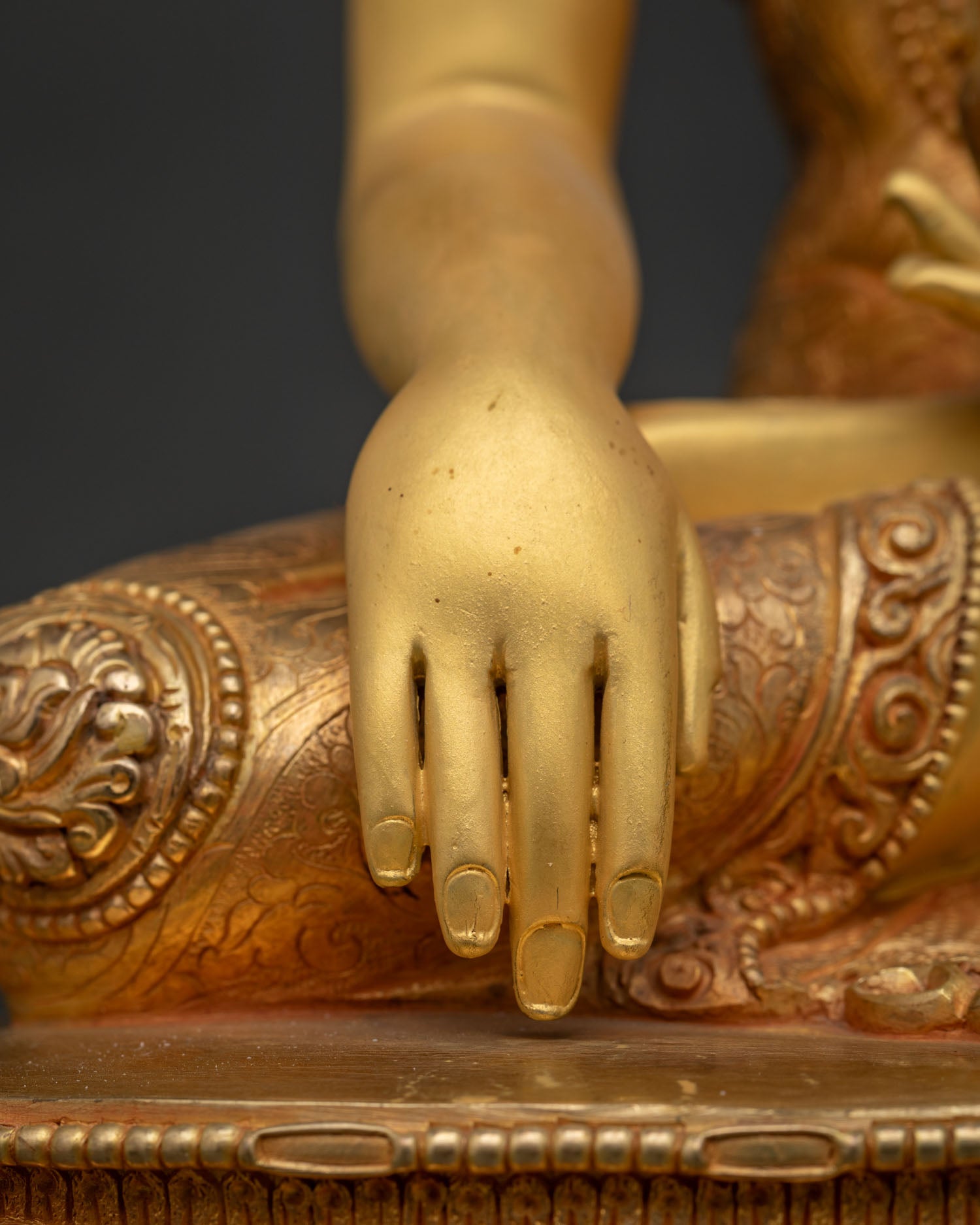 Buddha Shakyamuni Statue