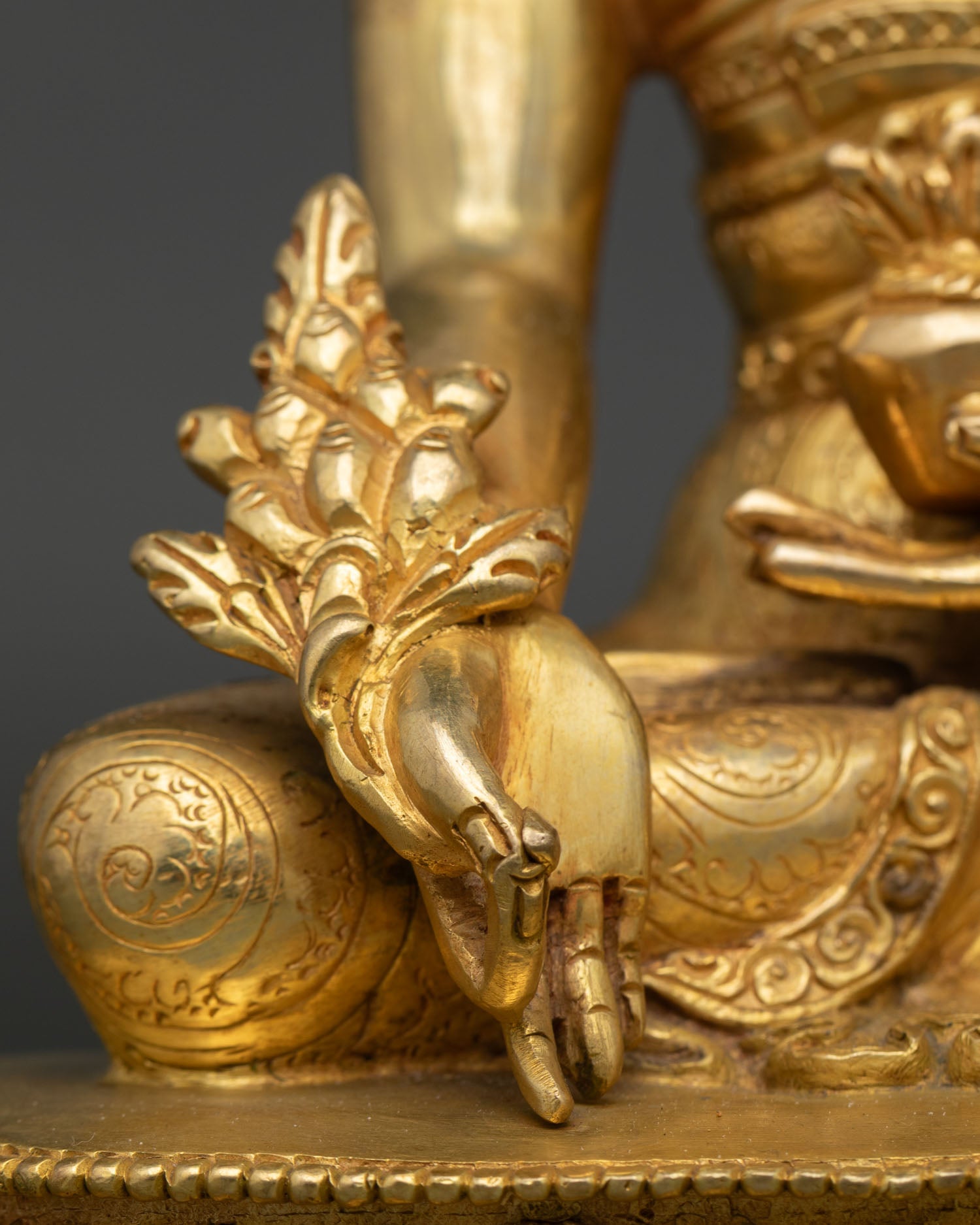 Bhaisajyaguru Statue | Compassionate Healing Buddha Sculpture