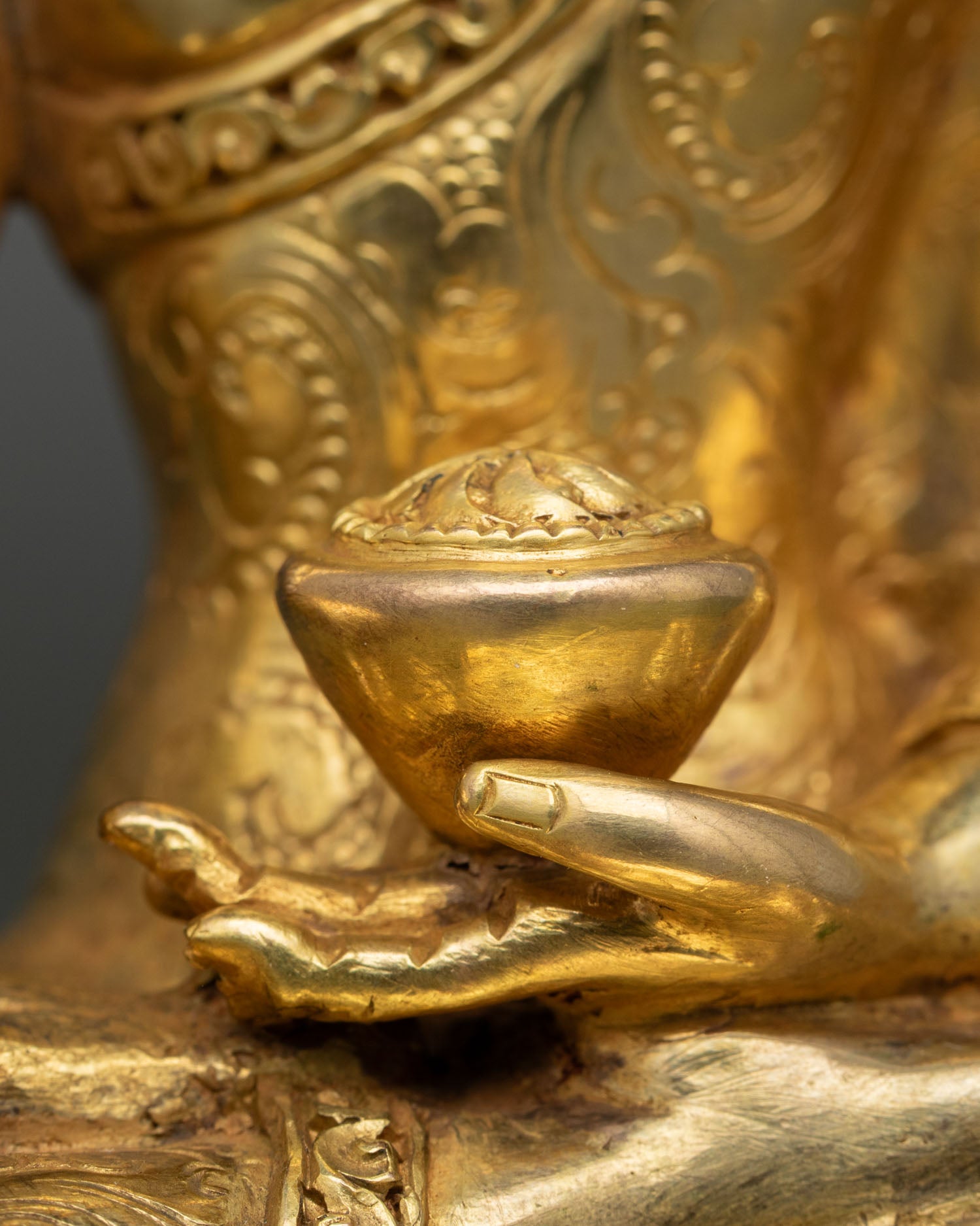 Buddha Shakyamuni Statue