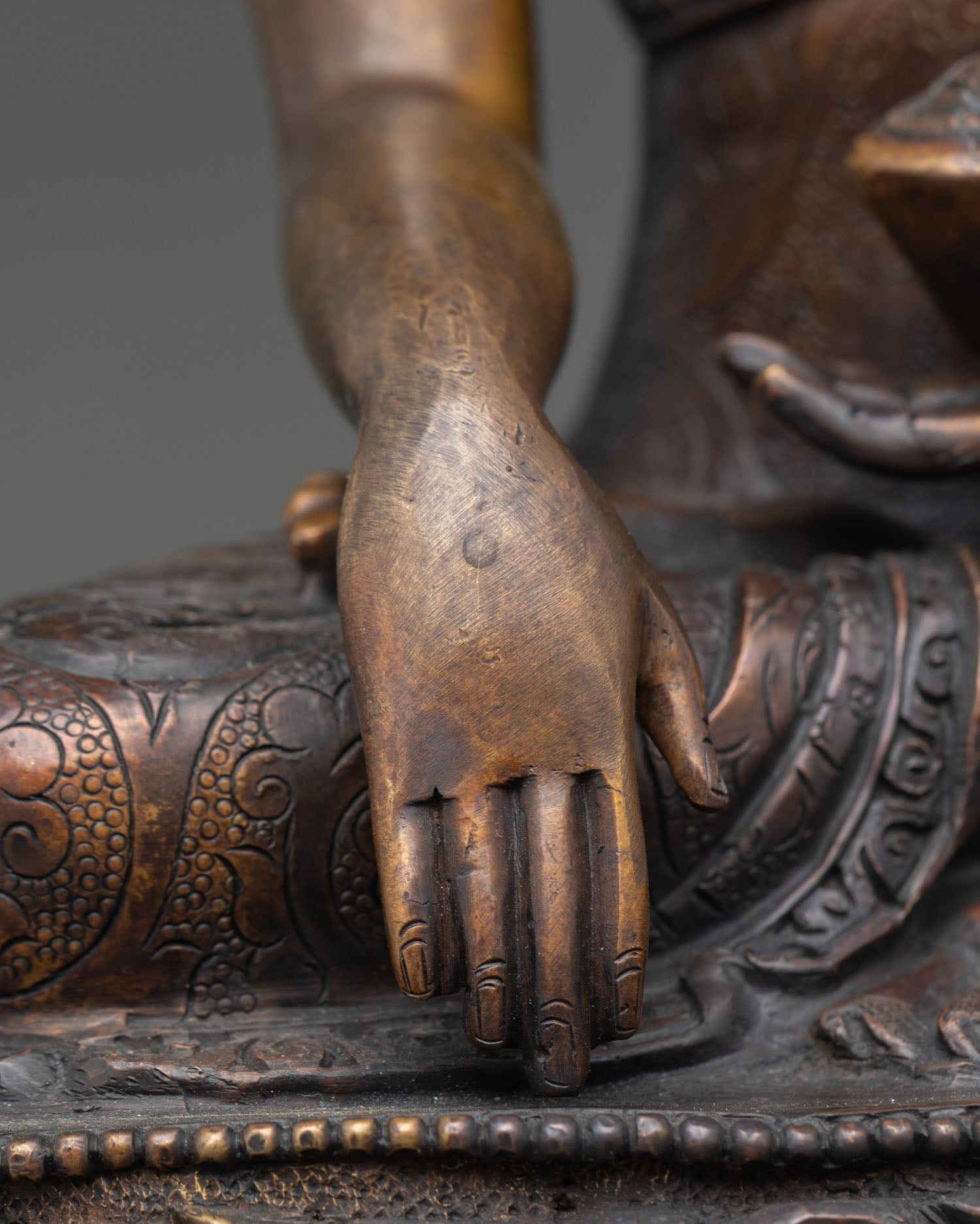 Oxidized Shakyamuni Buddha Statue – Spiritual Decor & Meditation Gift