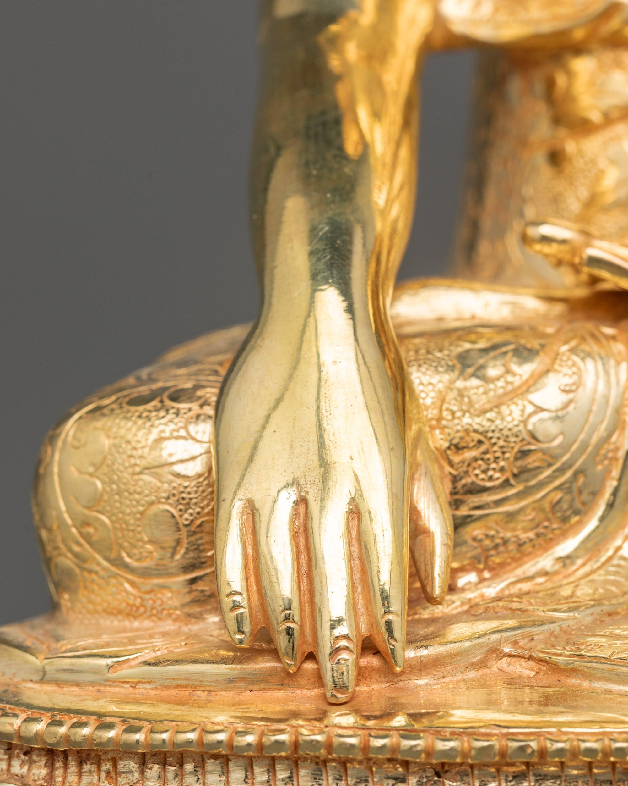 Shakyamuni Buddha Statue