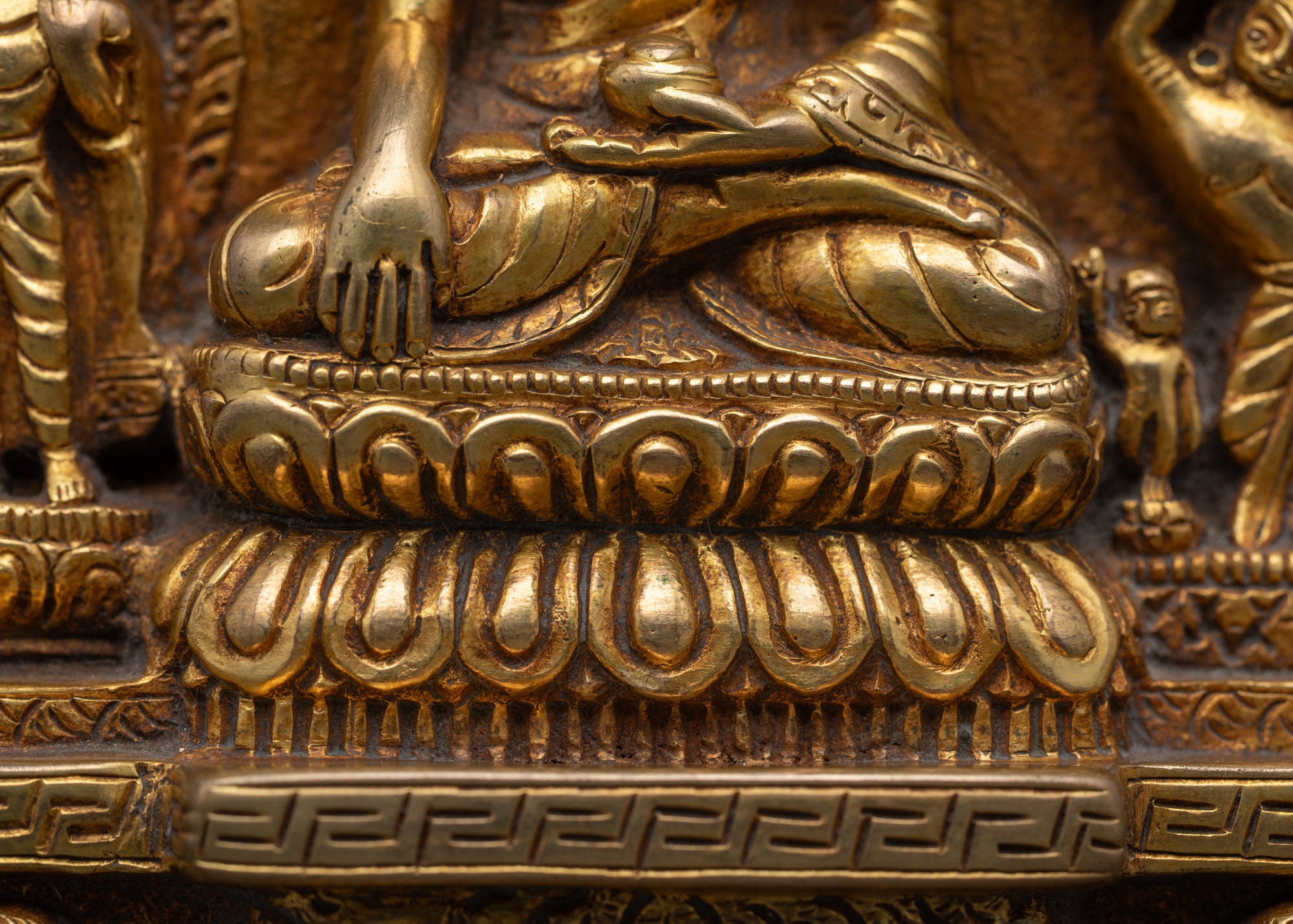 Seated Shakyamuni Buddha – Copper Altar and Meditation Statue