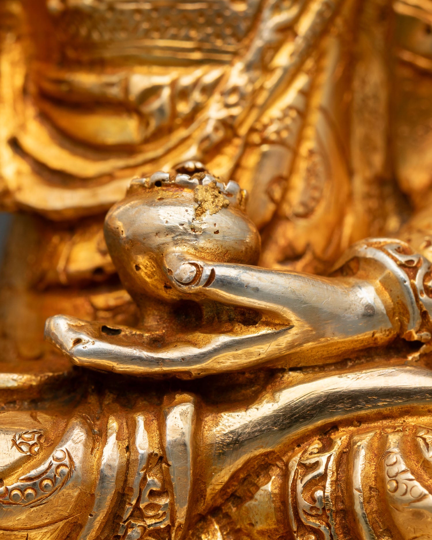 Shakyamuni Buddha Statue for Sacred Shrine Decor