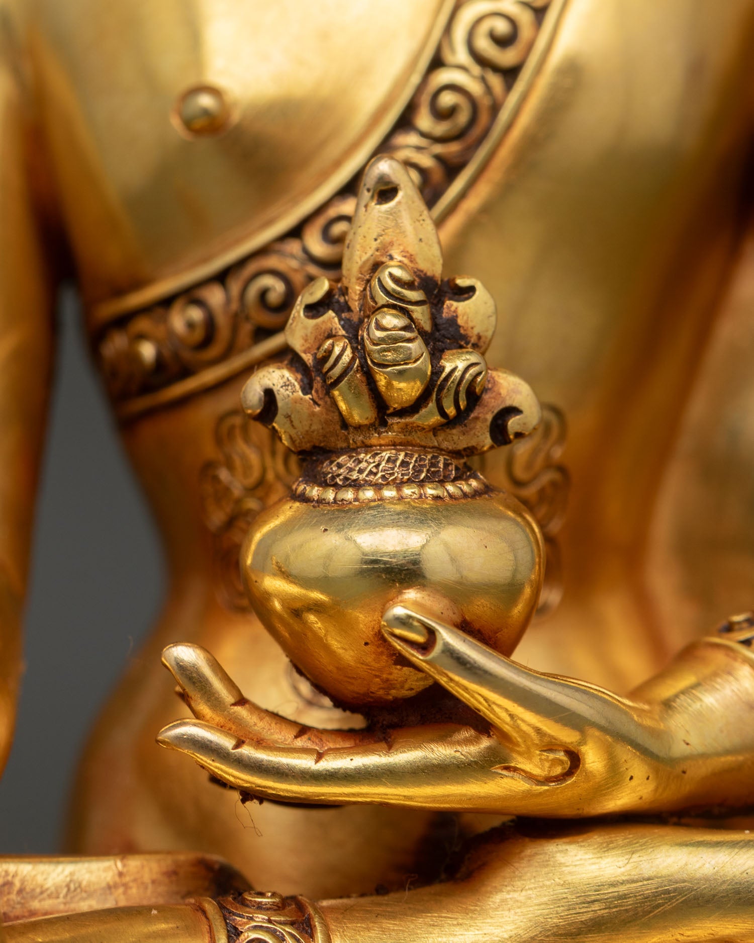 Sacred Medicine Buddha Statue – King of Lapis Lazuli Light