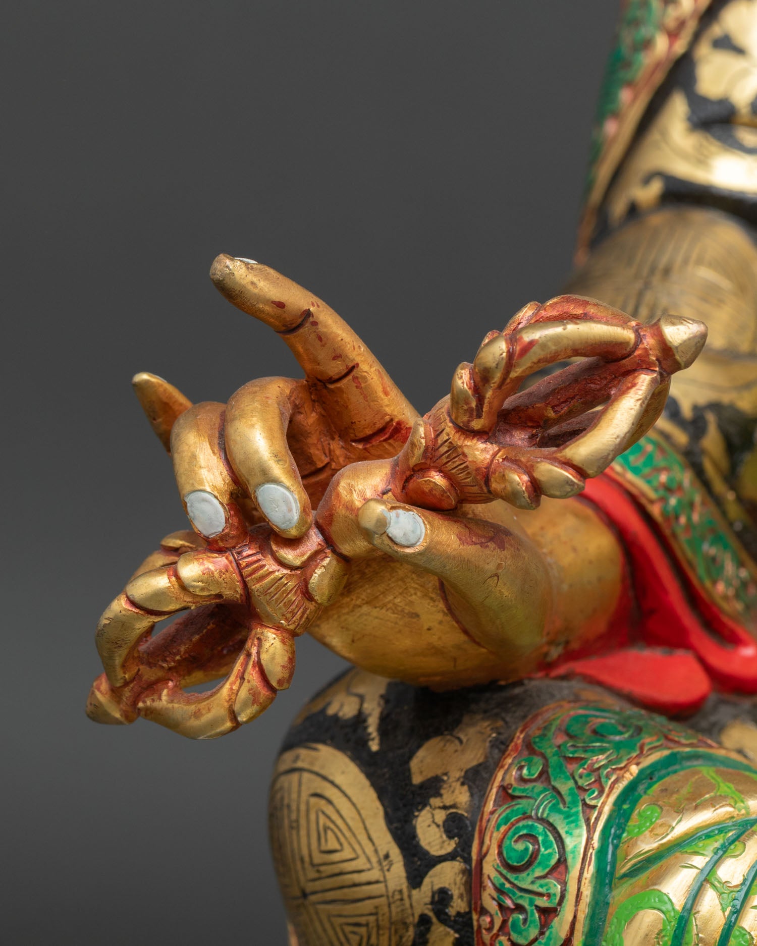 Guru Rinpoche Statue