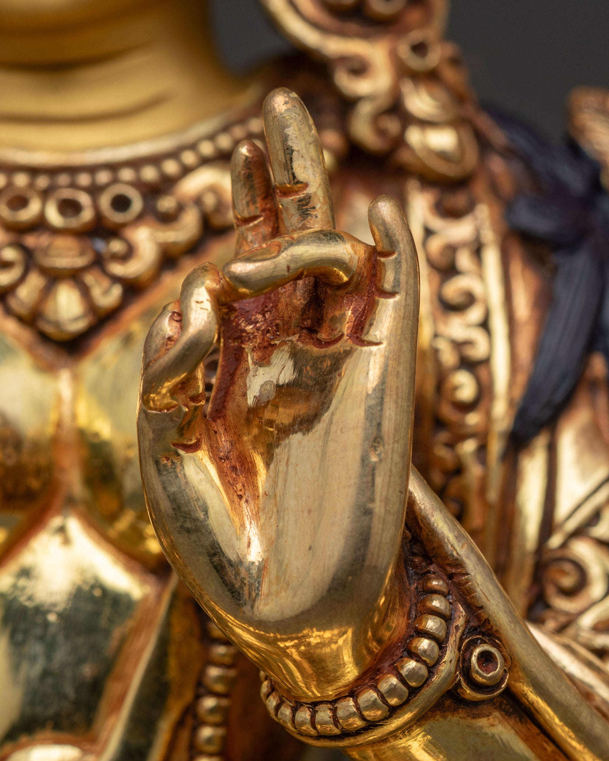 Sacred Red Tara Statue – Buddhist Goddess for Devotional Practice