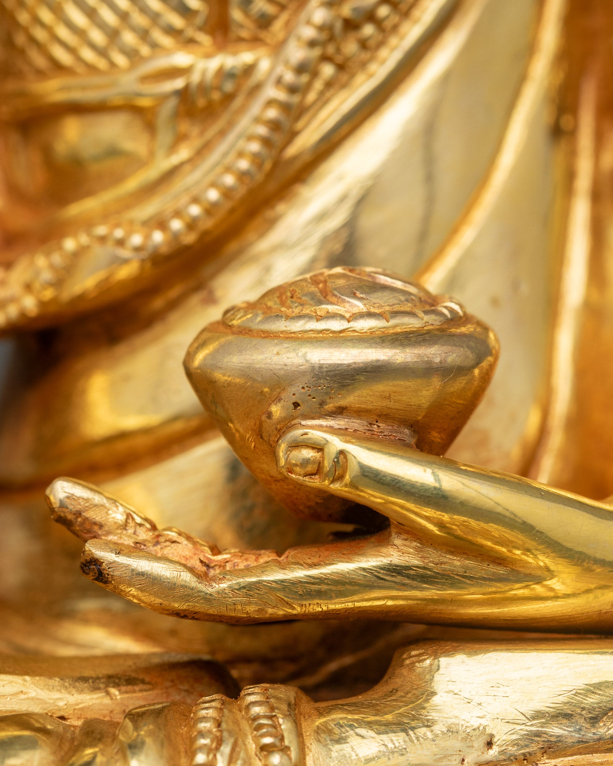 Divine Shakyamuni Buddha Statue for Spiritual Practice