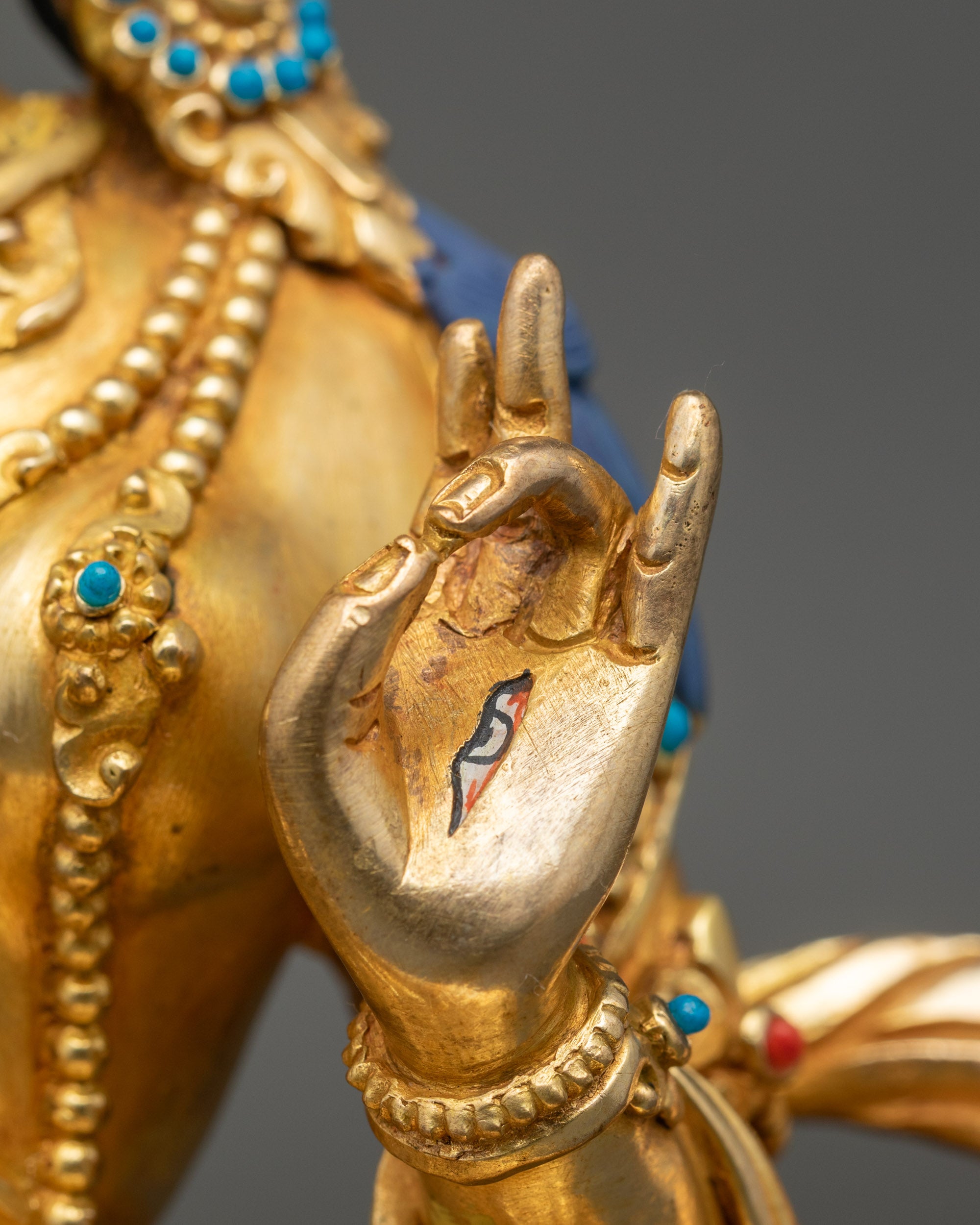 Dukar (Sitatapatra) Statue | Buddhist Deity of Spiritual Protection