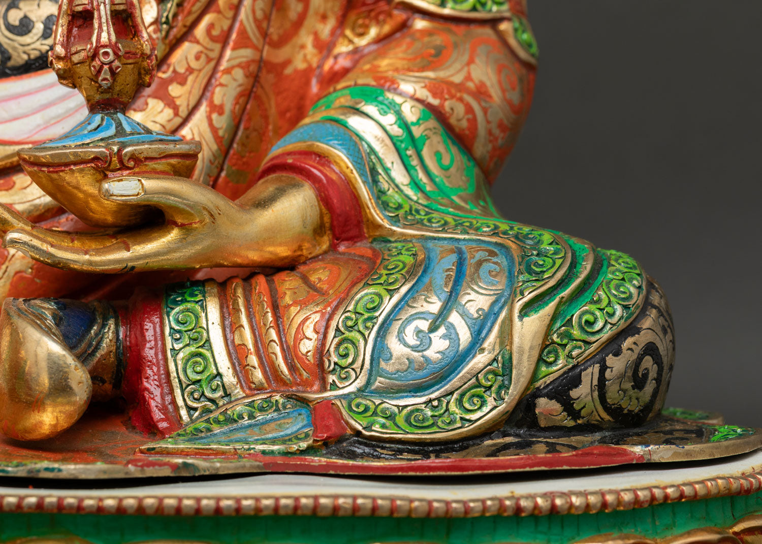 Enlightened Guru Rinpoche Statue | Buddhist Master Figurine