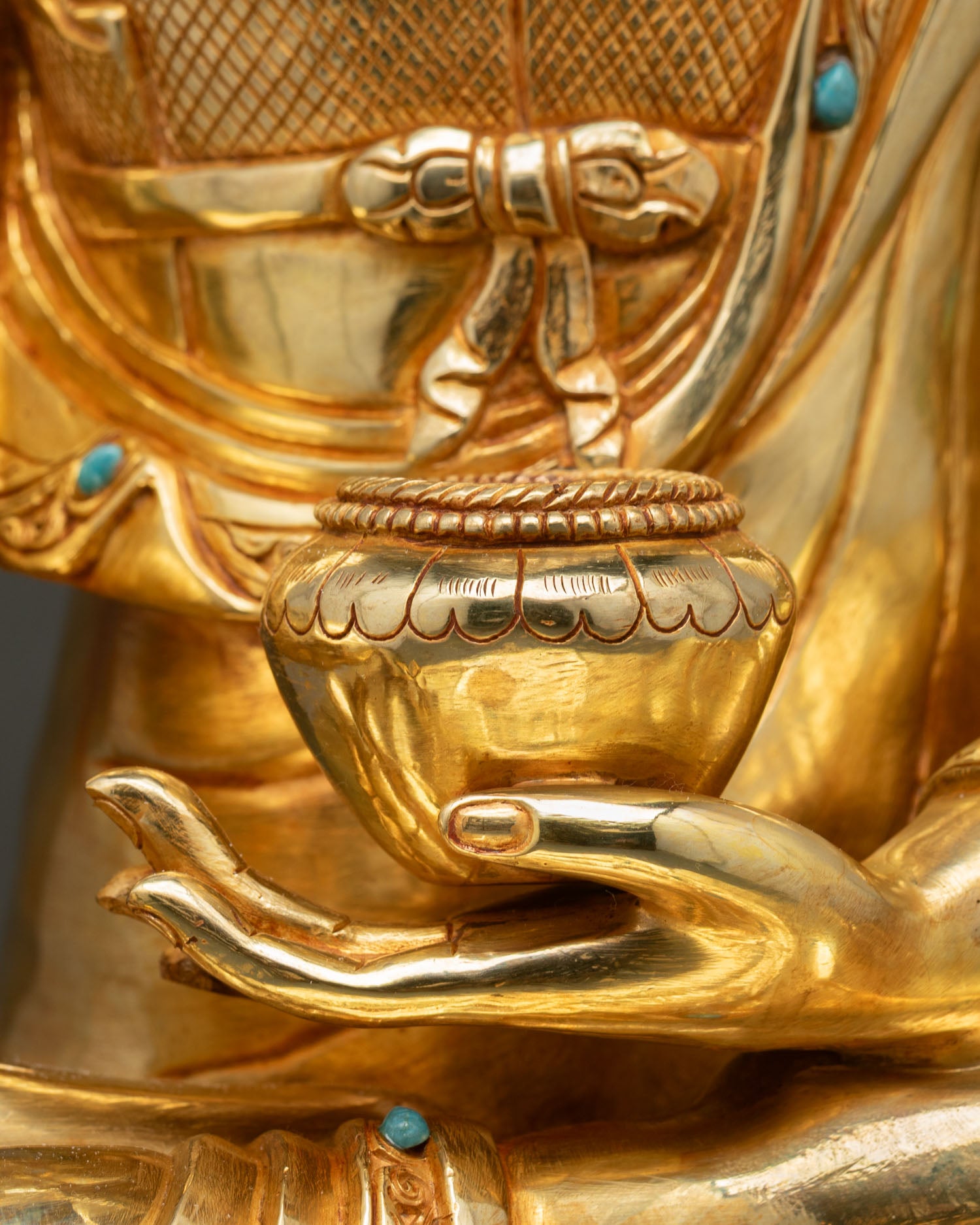 Large Shakyamuni Buddha Statue for Meditation and Prayer