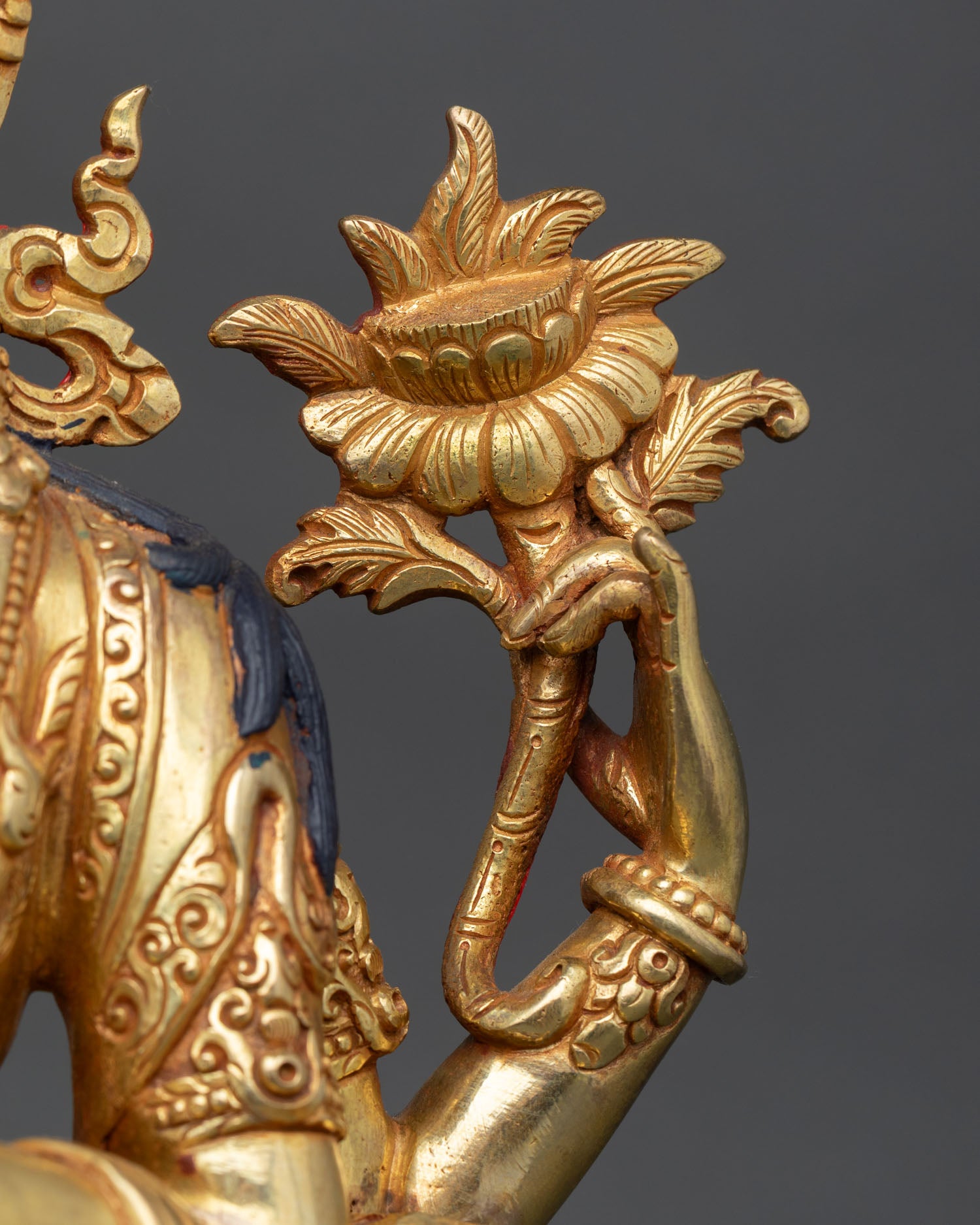Chenrezig Statue - Bodhisattva of Compassion & Mercy