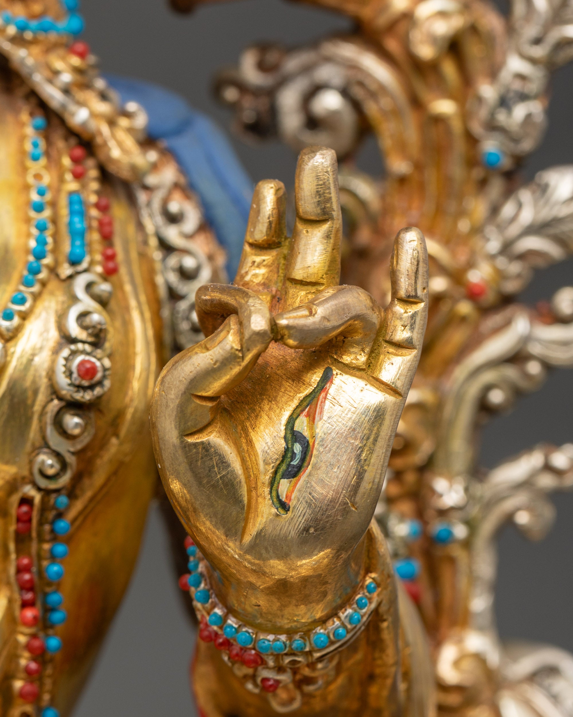 Seven-Eyed Drolma Karpo Statue | Handcrafted Longevity Deity Figurine
