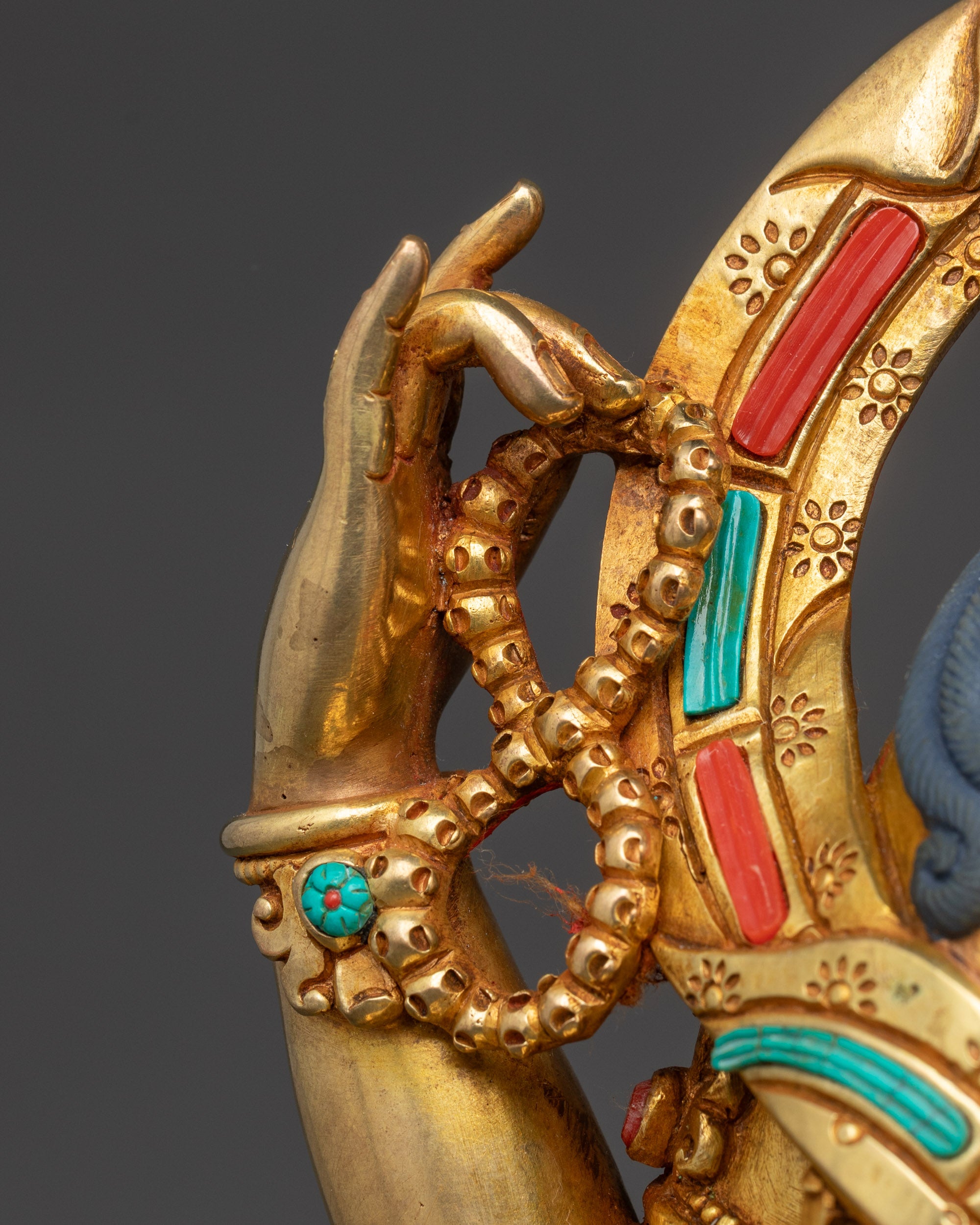 Premium Chenrezig Statue | Exquisite Tibetan Bodhisattva Sculpture