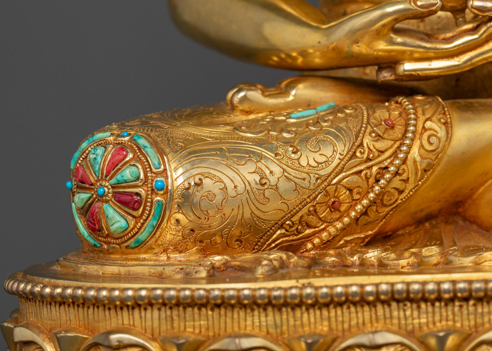Amitabha Buddha: Beacon of Eternal Enlightenment and Pure Land Wisdom