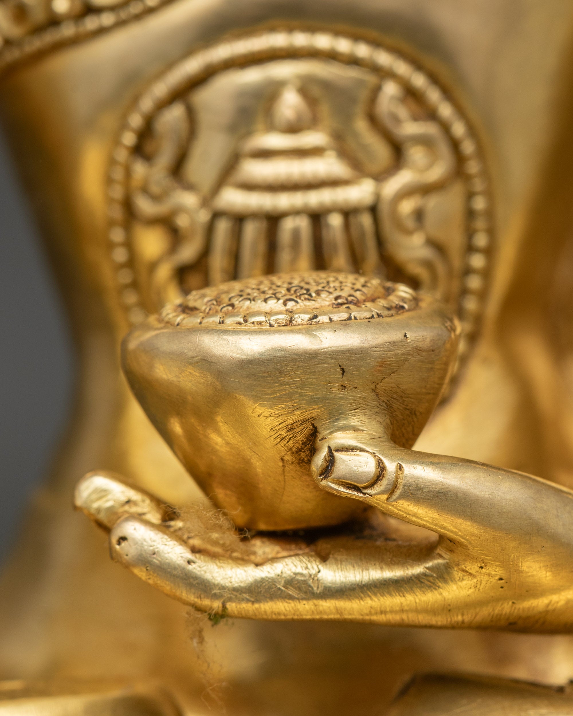 Shakyamuni Buddha Statue - Symbol of Enlightenment and Peace