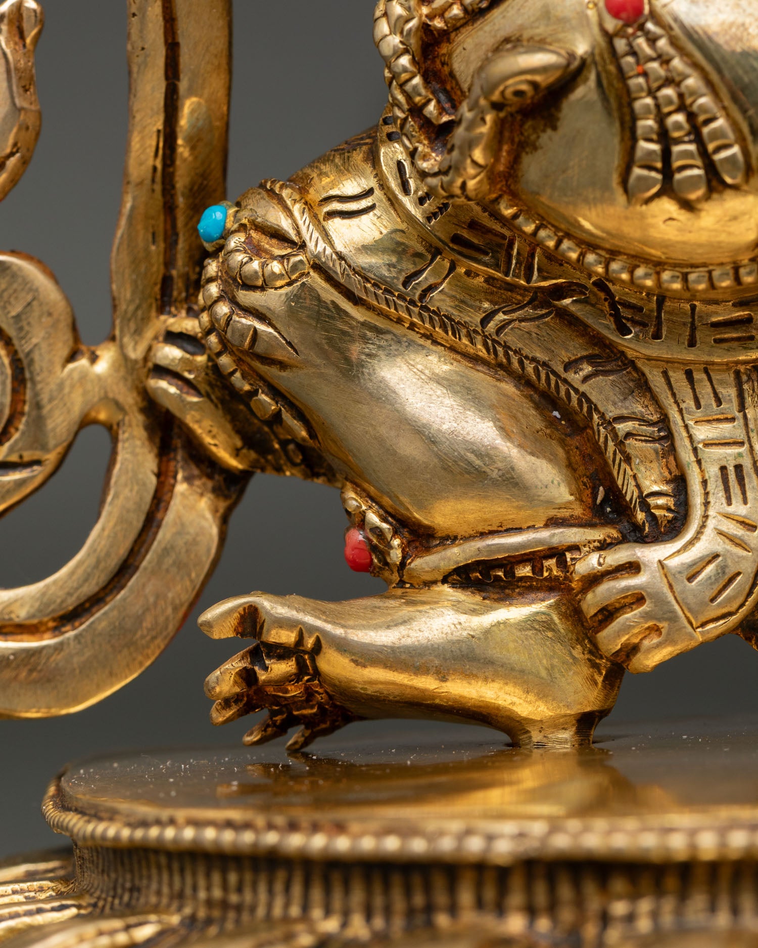 Vajrapani Statue - Symbol of Courage and Enlightened Energy