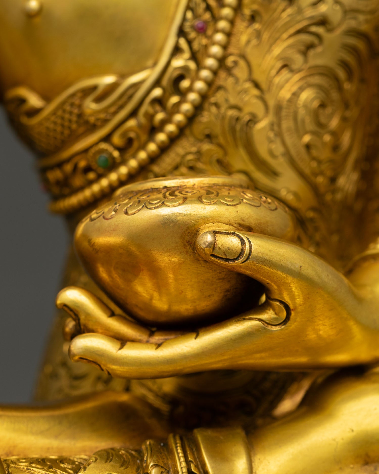 Handcrafted Shakyamuni Buddha Statue | Meditation Decor