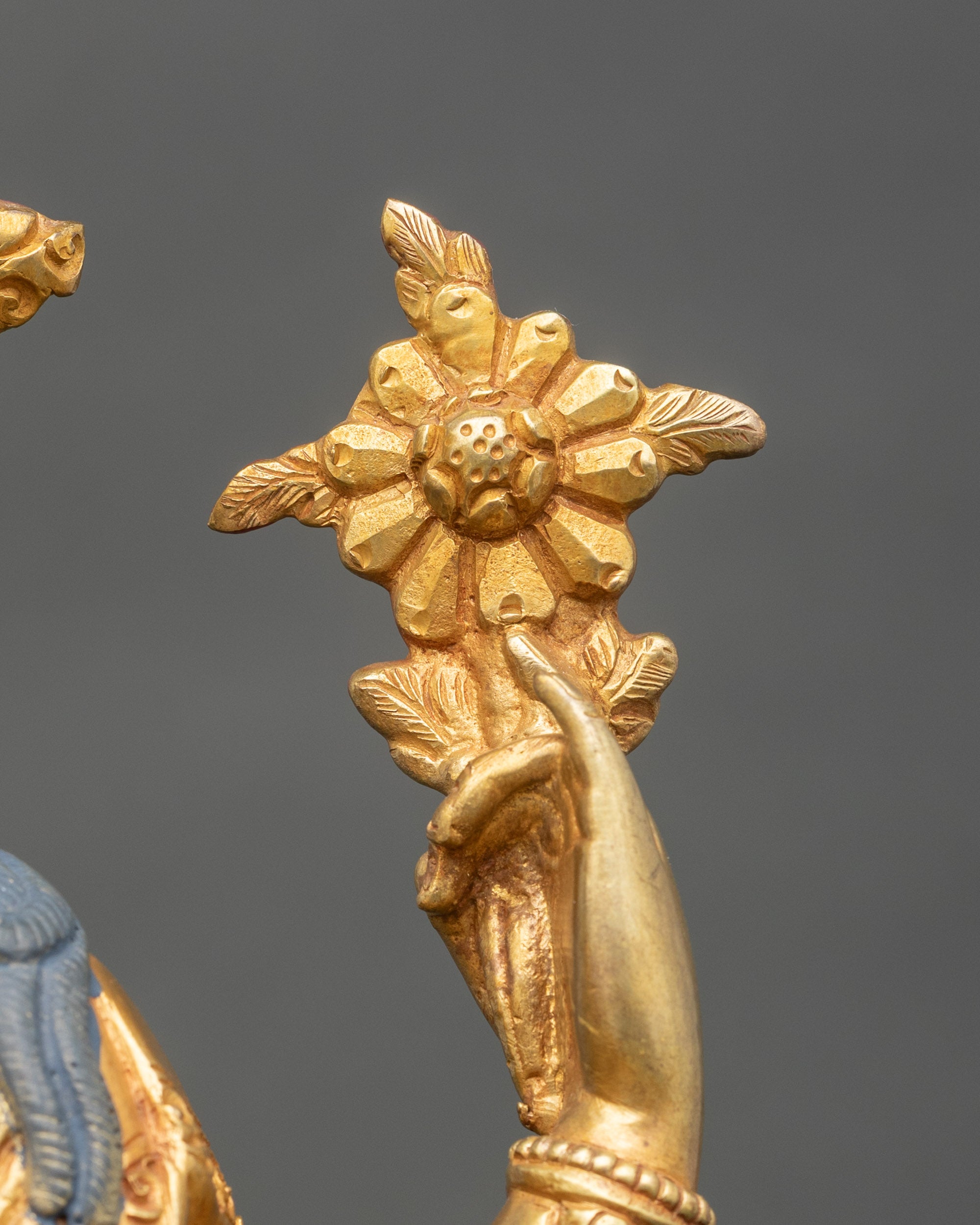 Chenrezig Statue for Meditation | Four-armed Avalokiteshvara Figurine