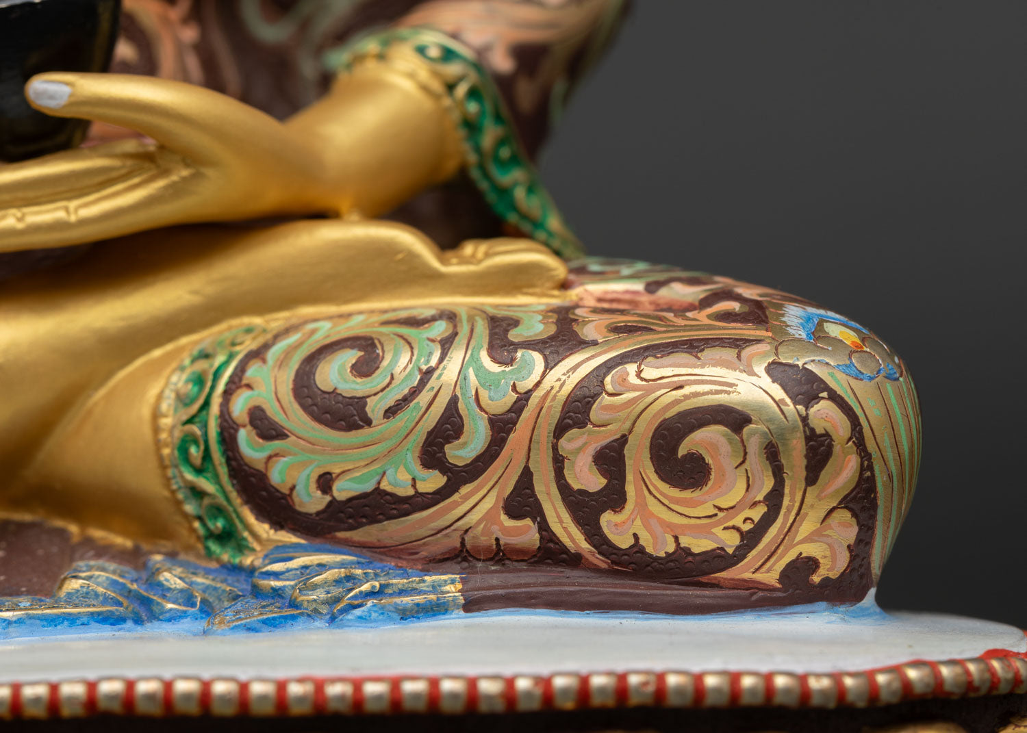Vibrant Amitabha Buddha Statue | Devotional Buddhist Sculpture