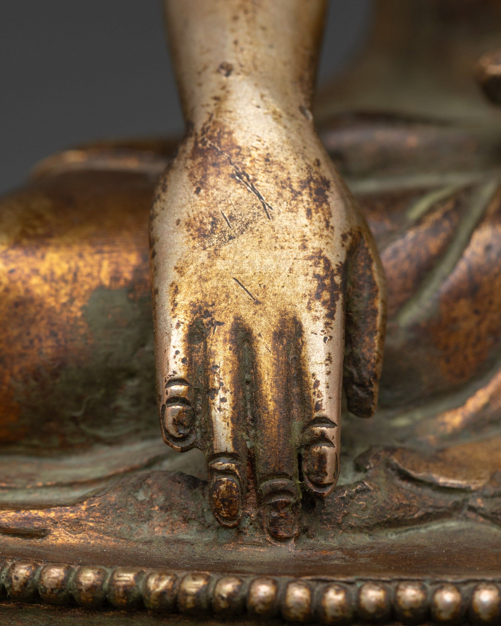 Antique Style Shakyamuni Buddha Statue | Buddhist Collectible