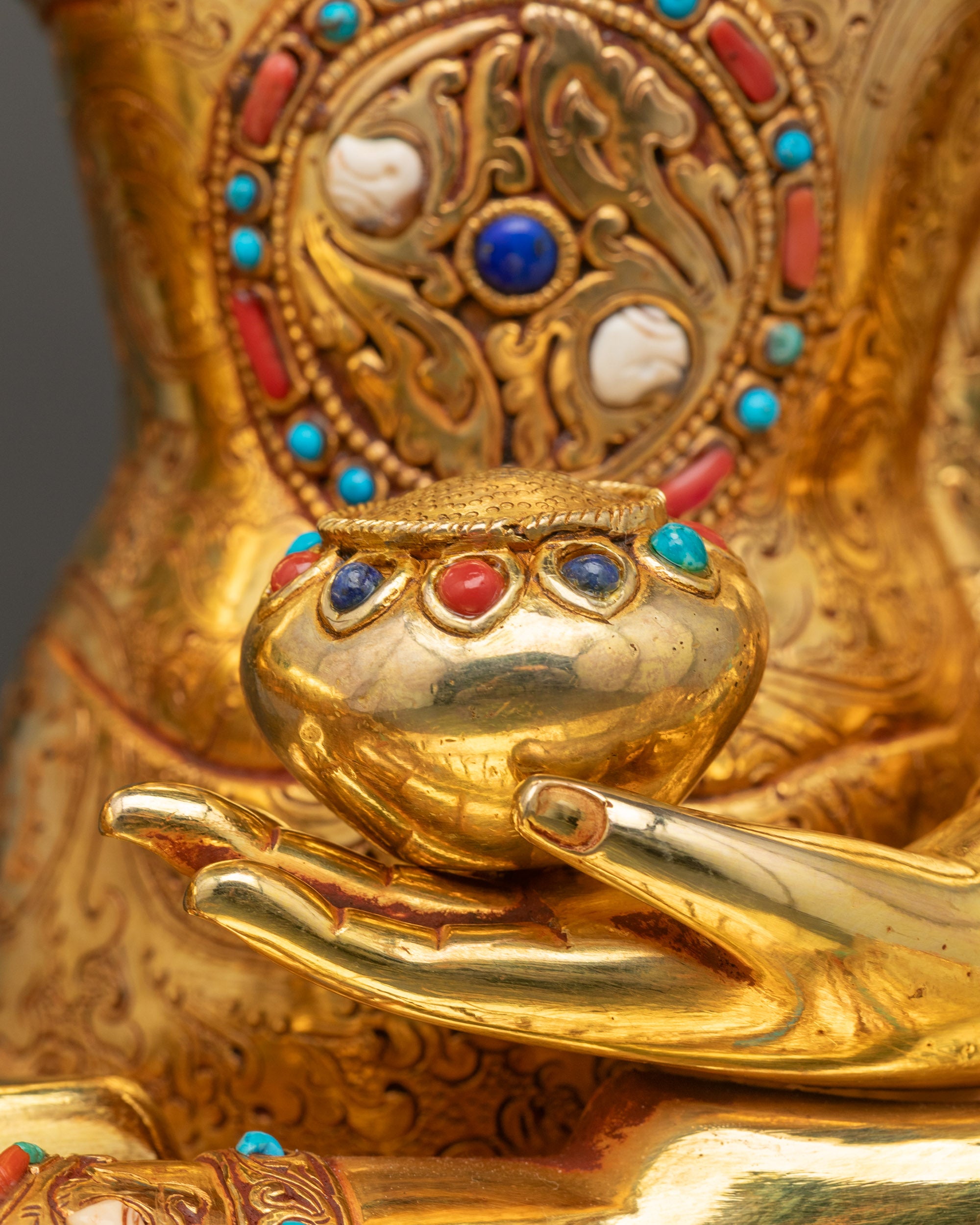 Buddha Shakyamuni Statue