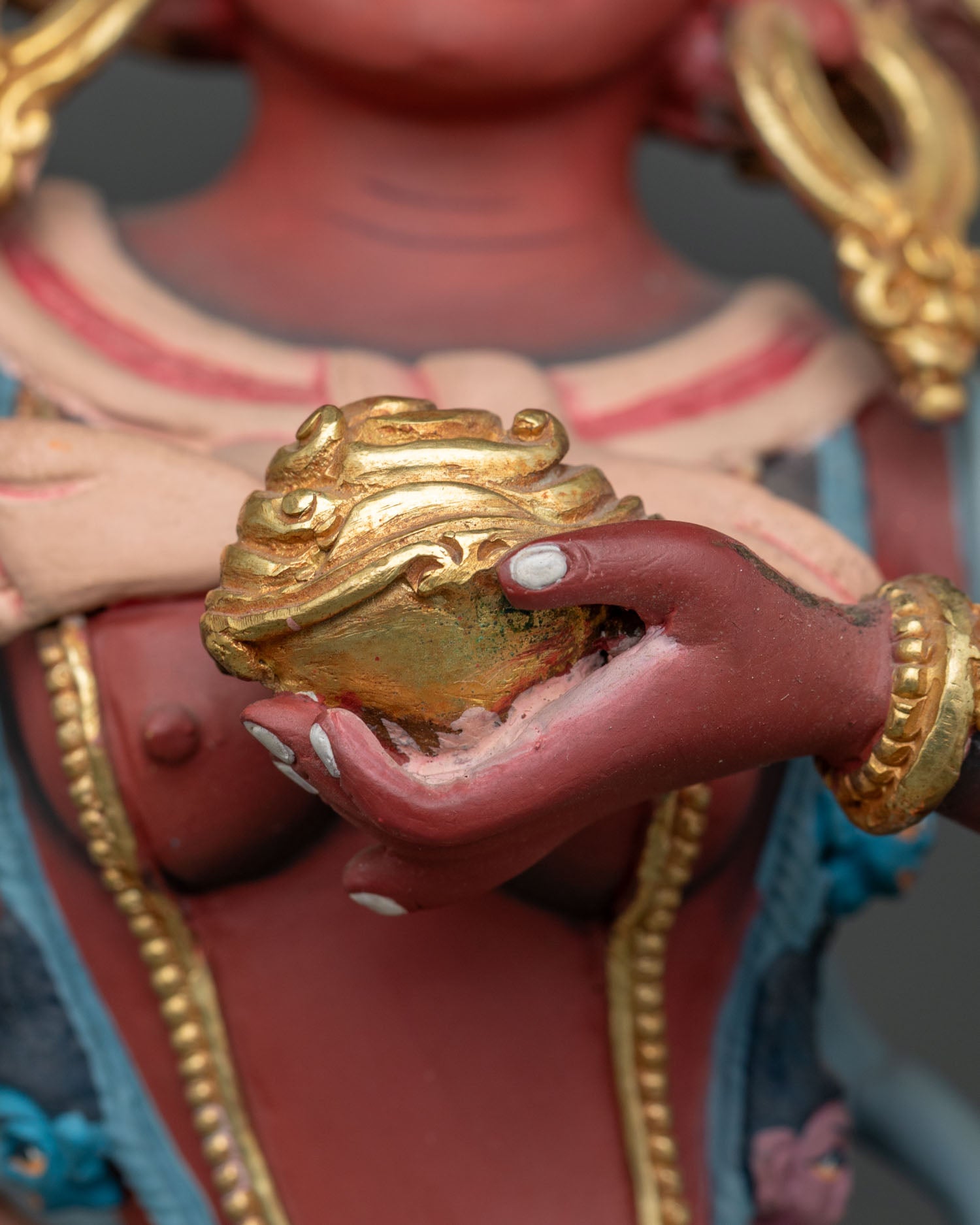 Troma Nangmo Statue