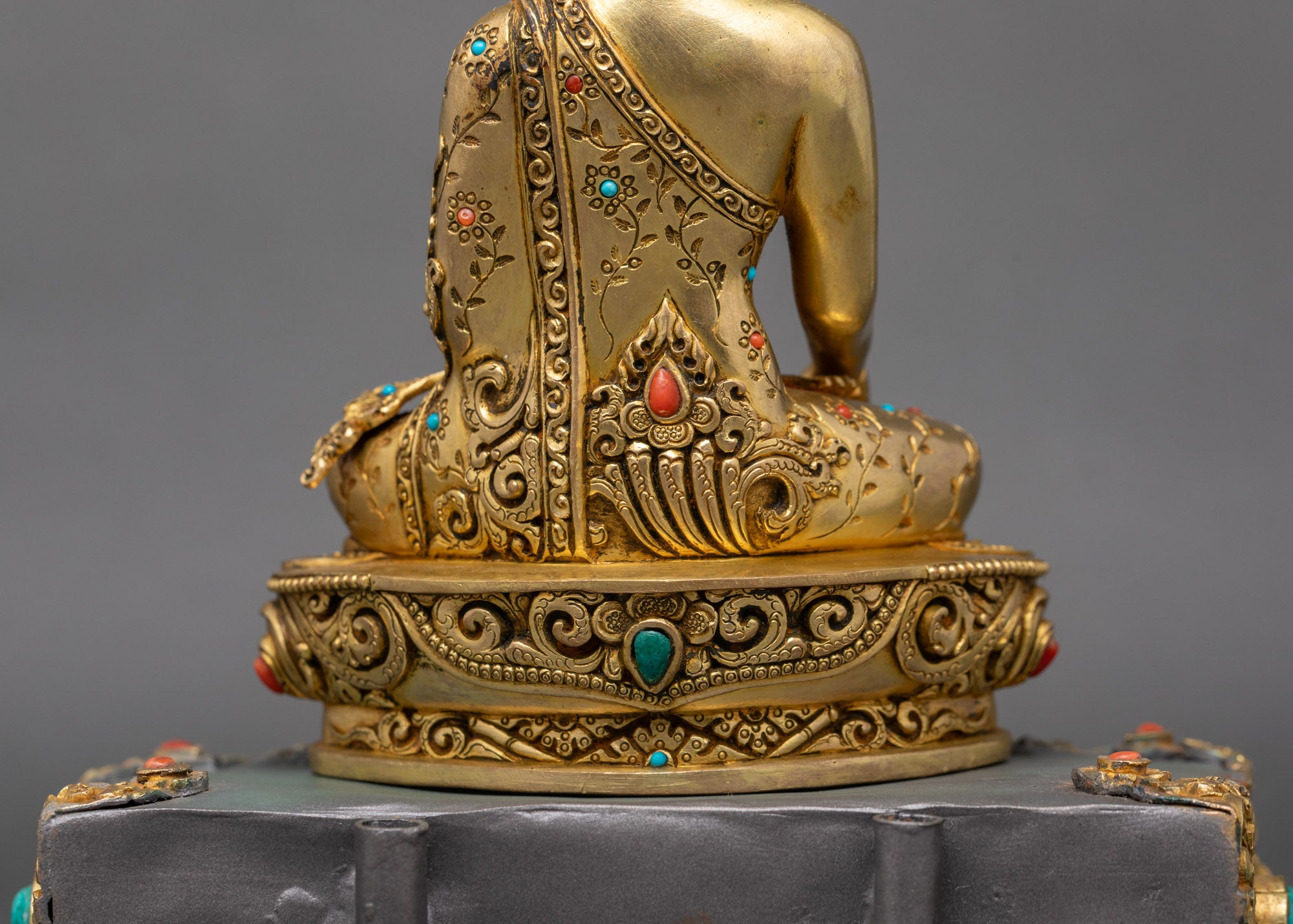 Shakyamuni Buddha Statue with Throne | Embodiment of Enlightenment