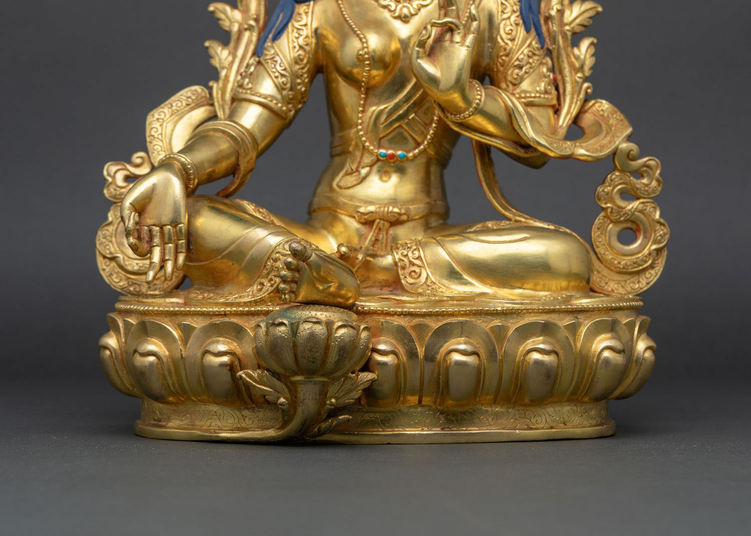 Divine Green Tara Statue – Buddhist Spiritual Decor
