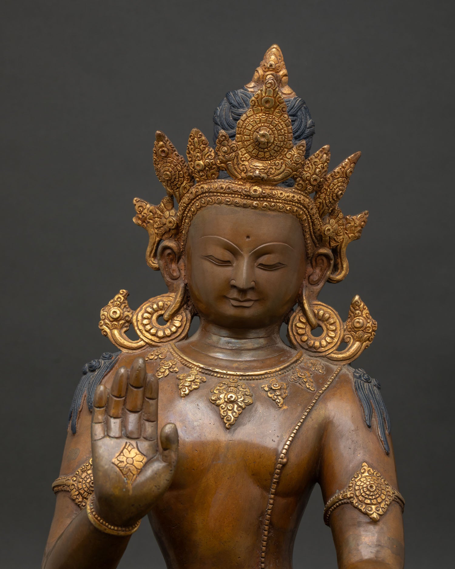 Lokeshavara Statue