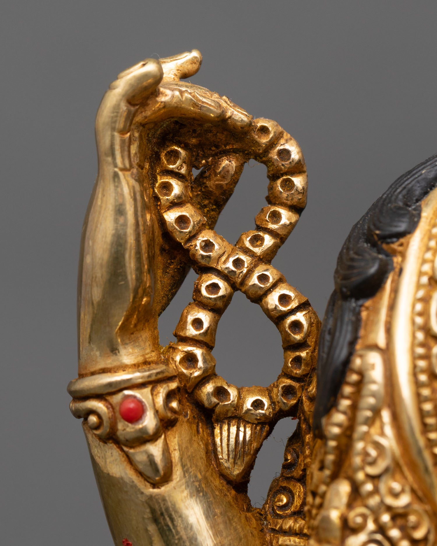 Compassionate Chenrezig Statue | Handcrafted Buddhist Figurine