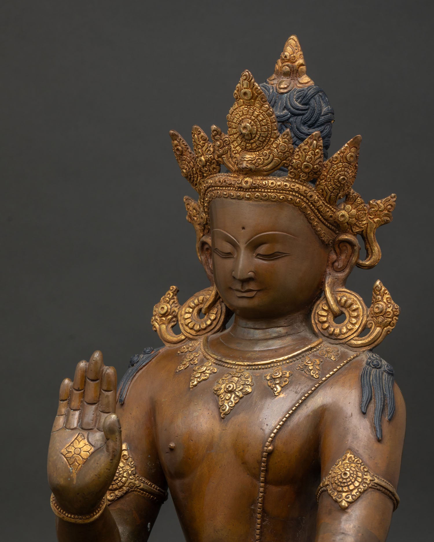 Lokeshavara Statue