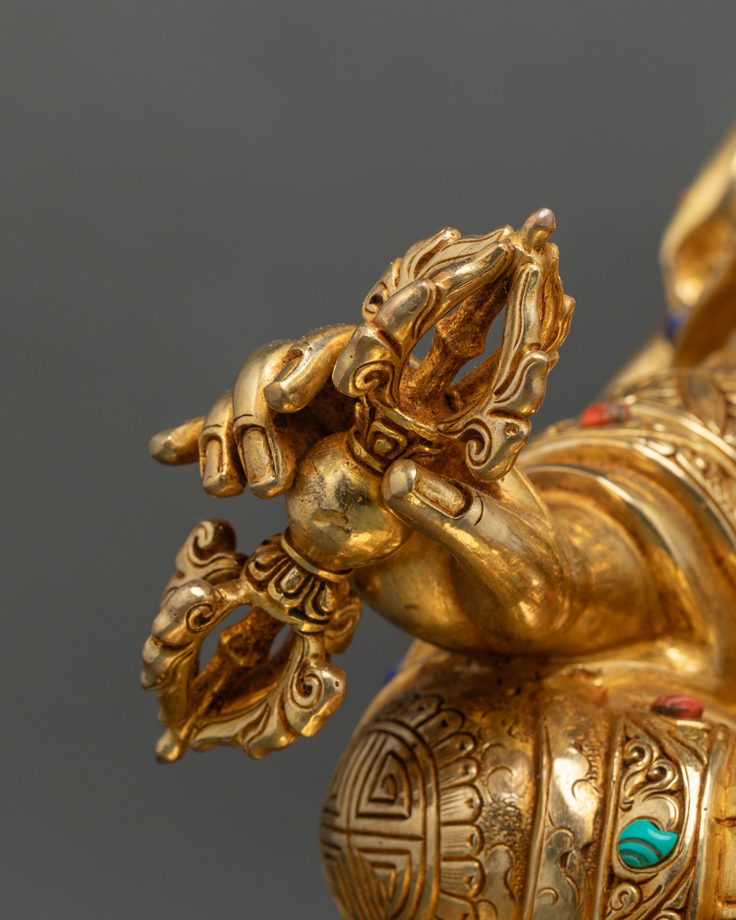 Guru Rinpoche with Two Consorts Statue – Sacred Vajrayana Art