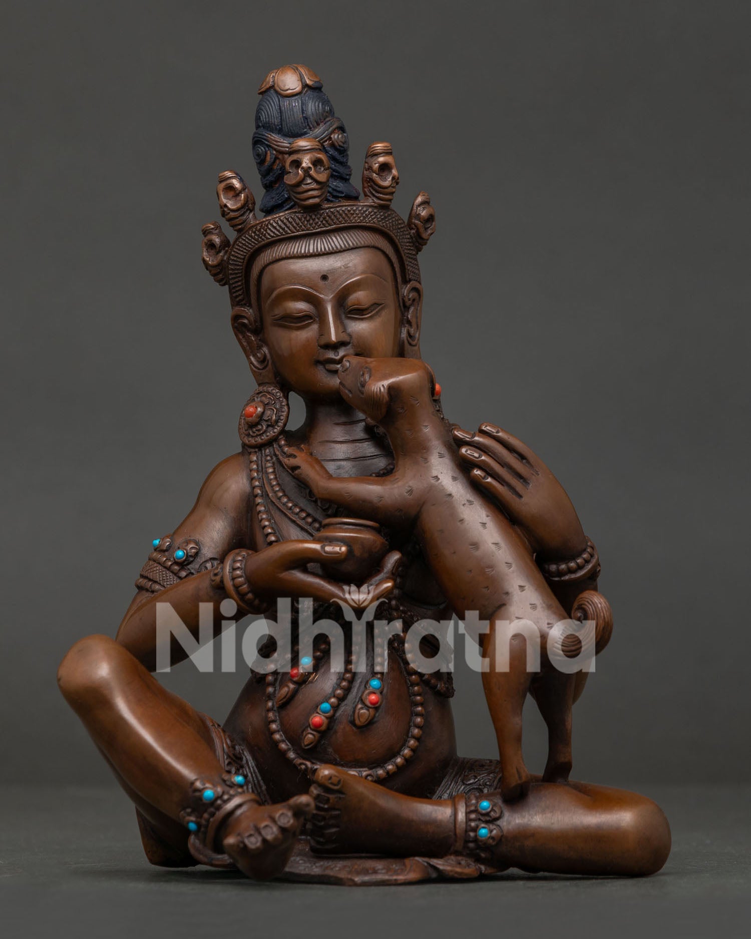 Kukkurirepa Statue