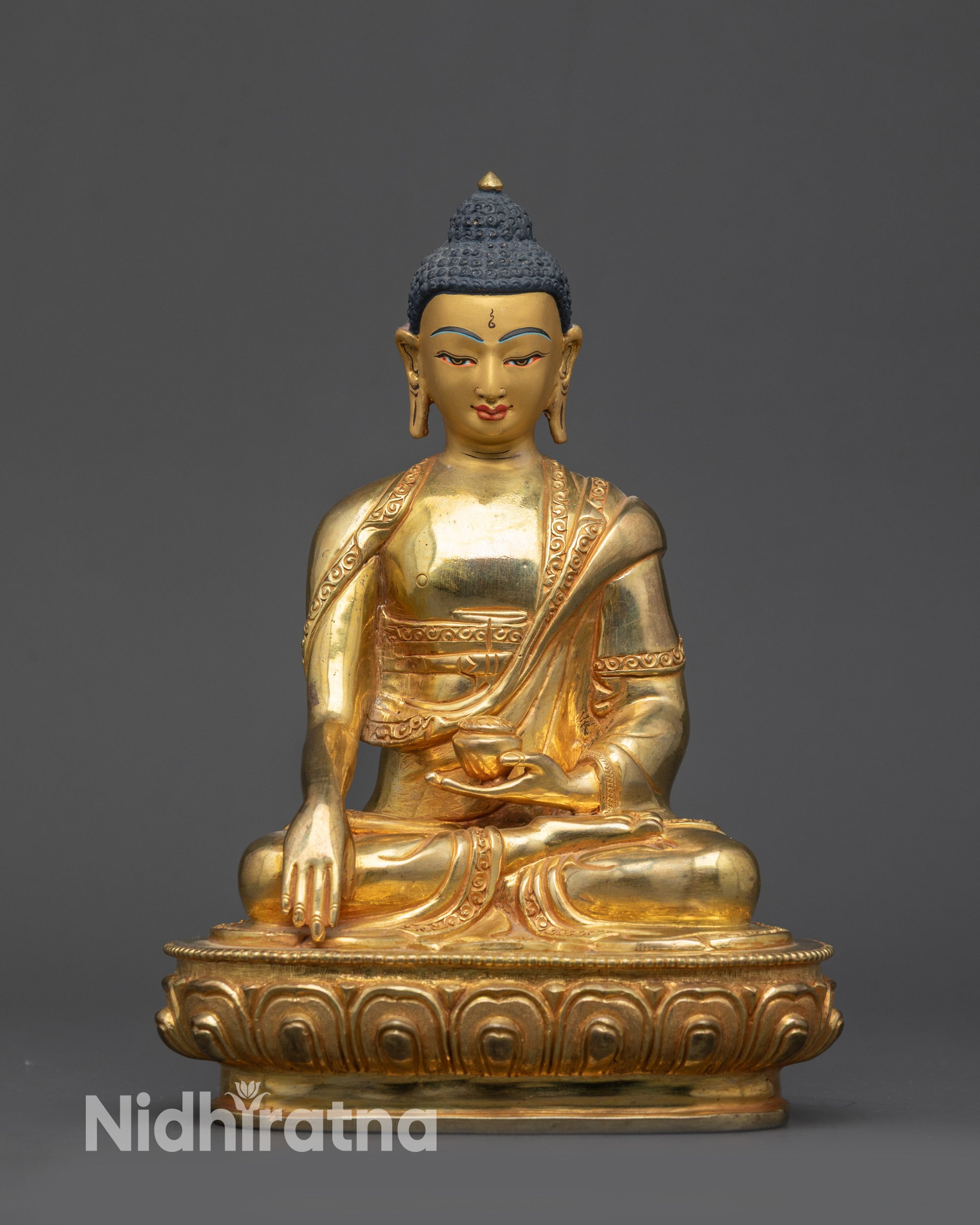Buddha Shakyamuni Statue
