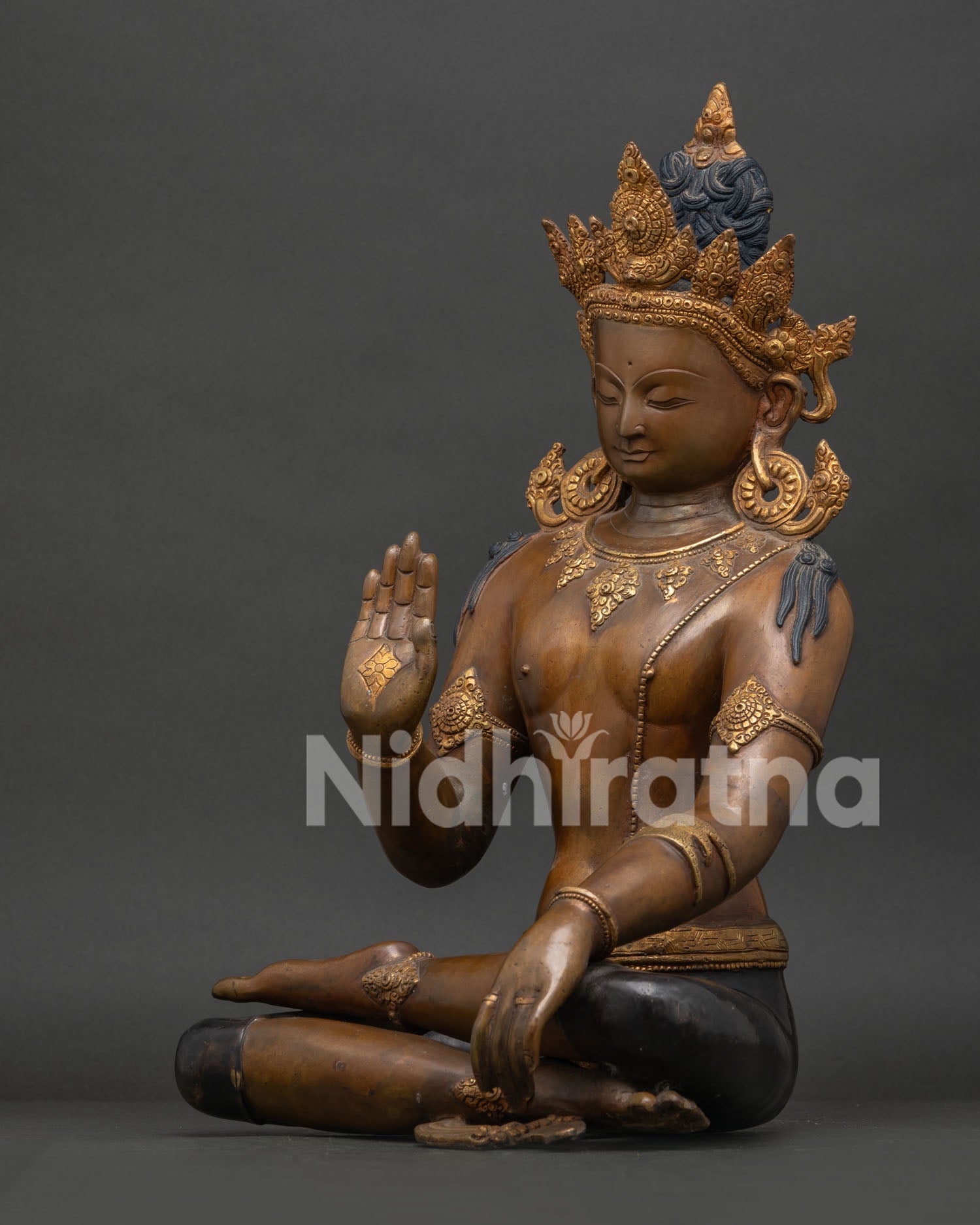 Lokeshavara Statue