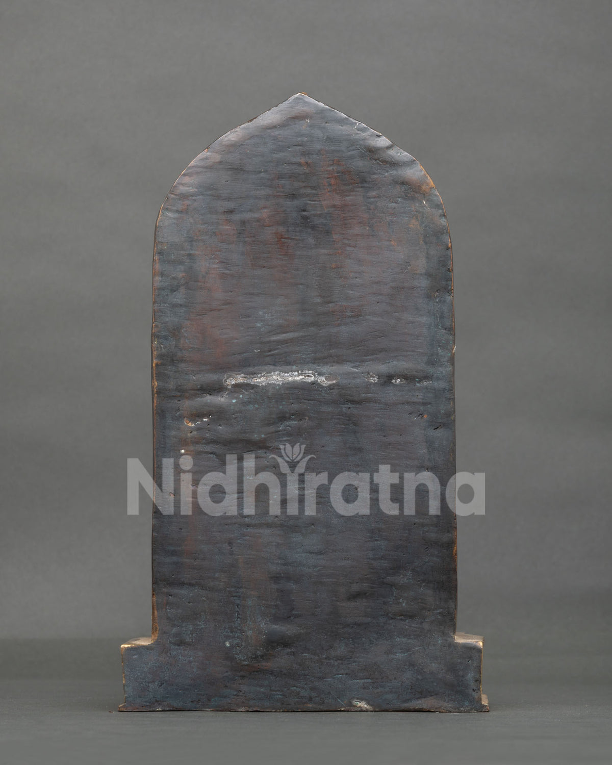 Lokeshowor Statue