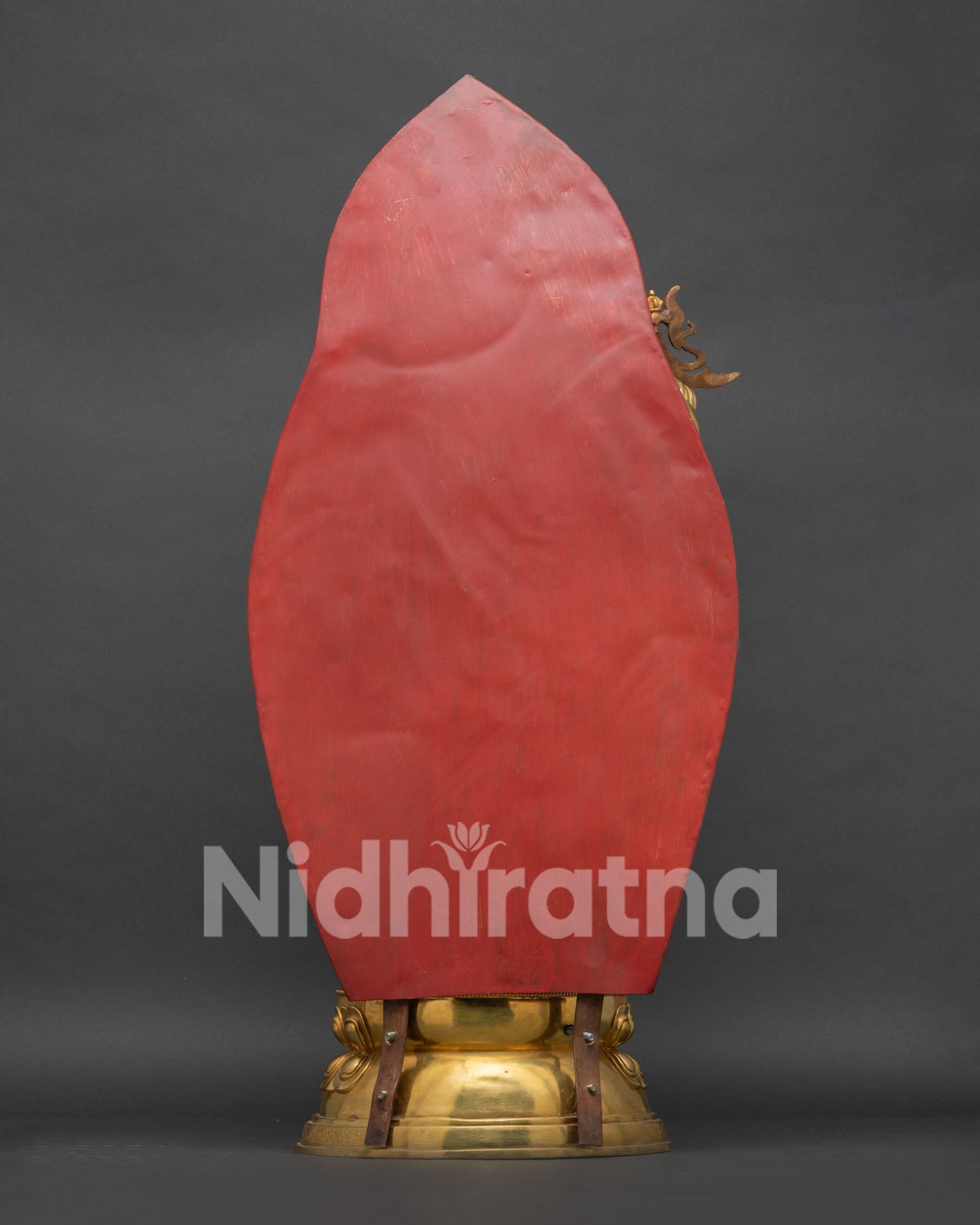Guru`s Wifes Statue
