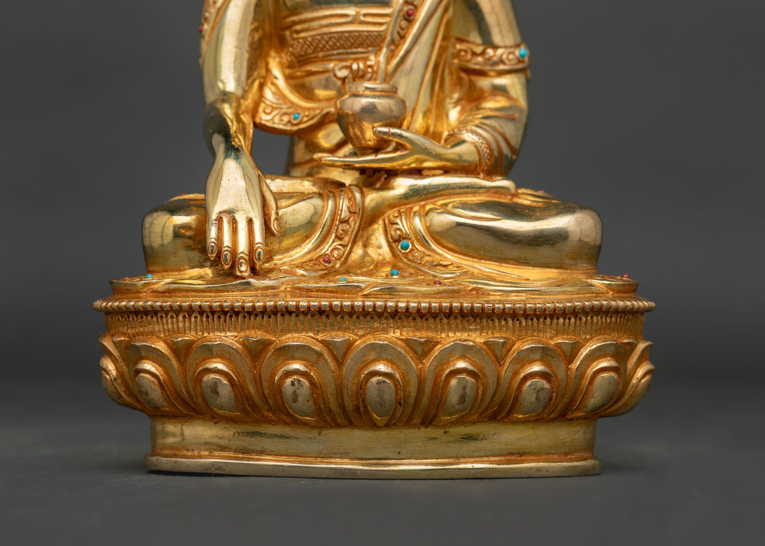 Crown Shakyamuni Buddha | Gold Gilded Buddhist Statue