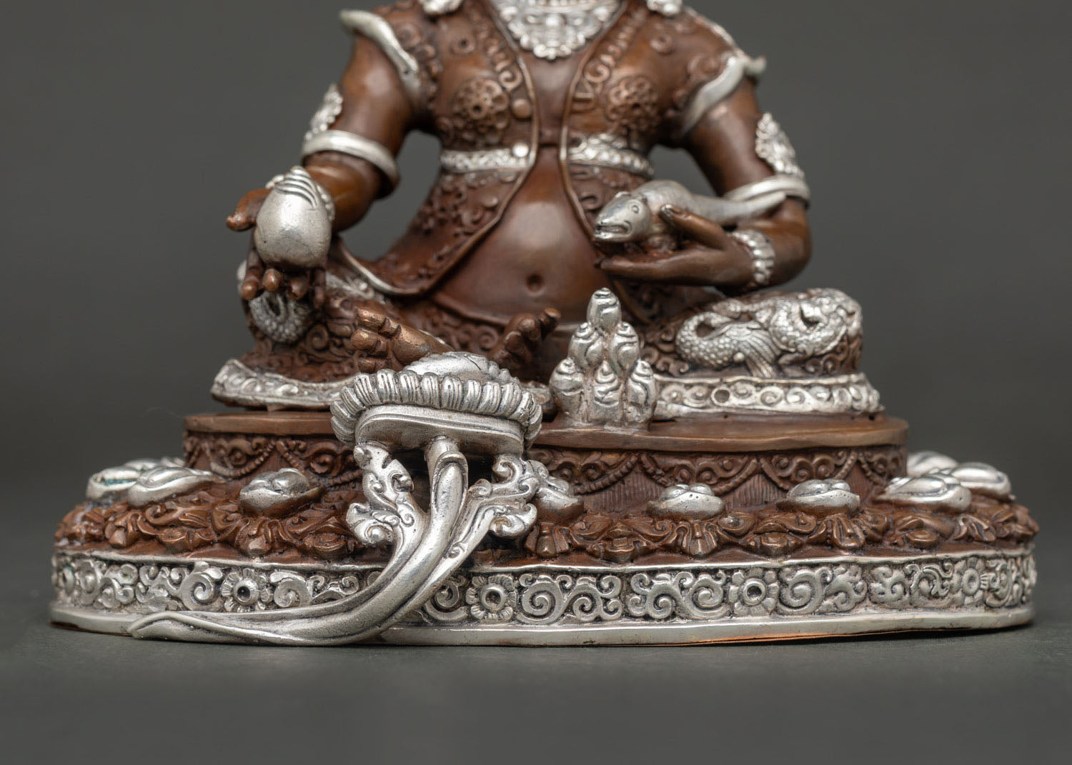 Dzambhala Statue
