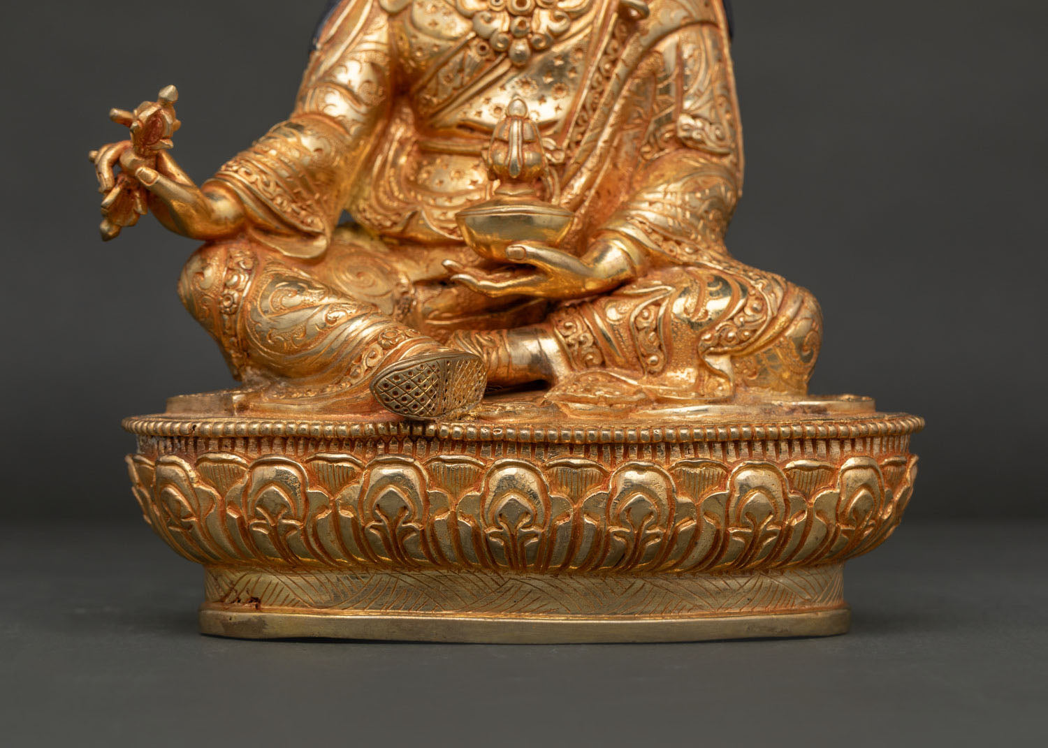 Guru Rinpoche Statue