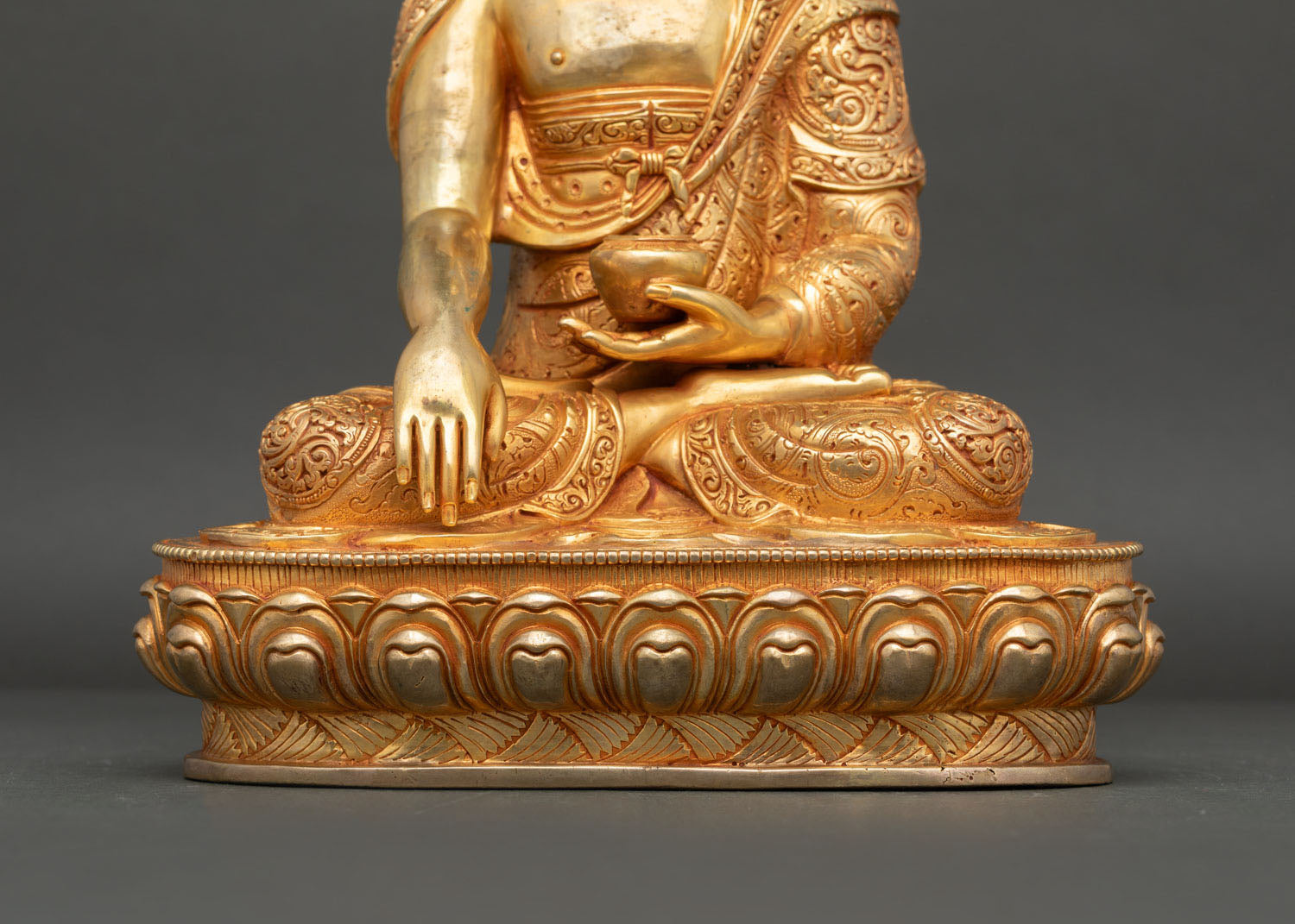 Shakyamuni Buddha Statue