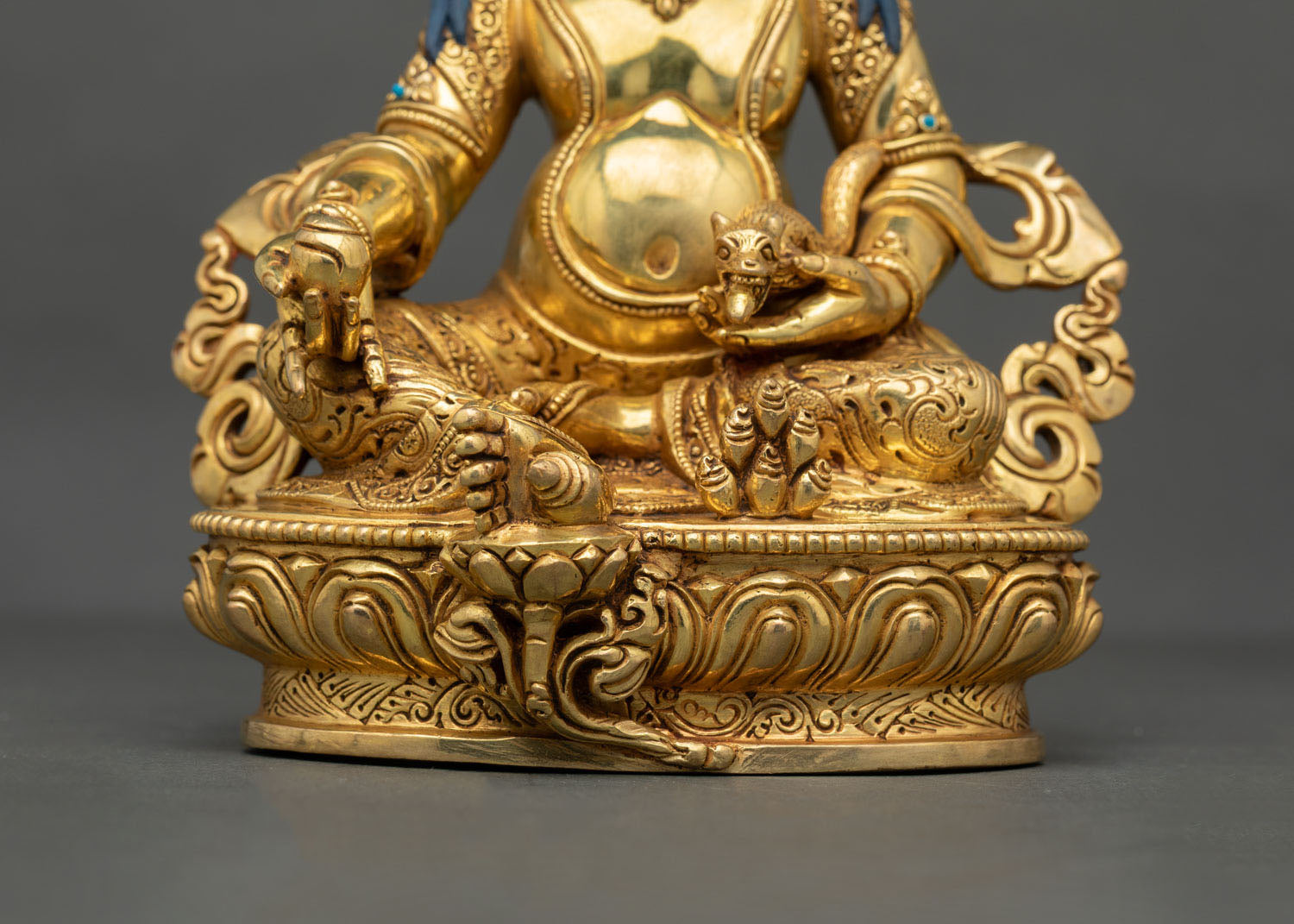 Dzambhala Statue – Handcrafted Himalayan Spiritual Decor