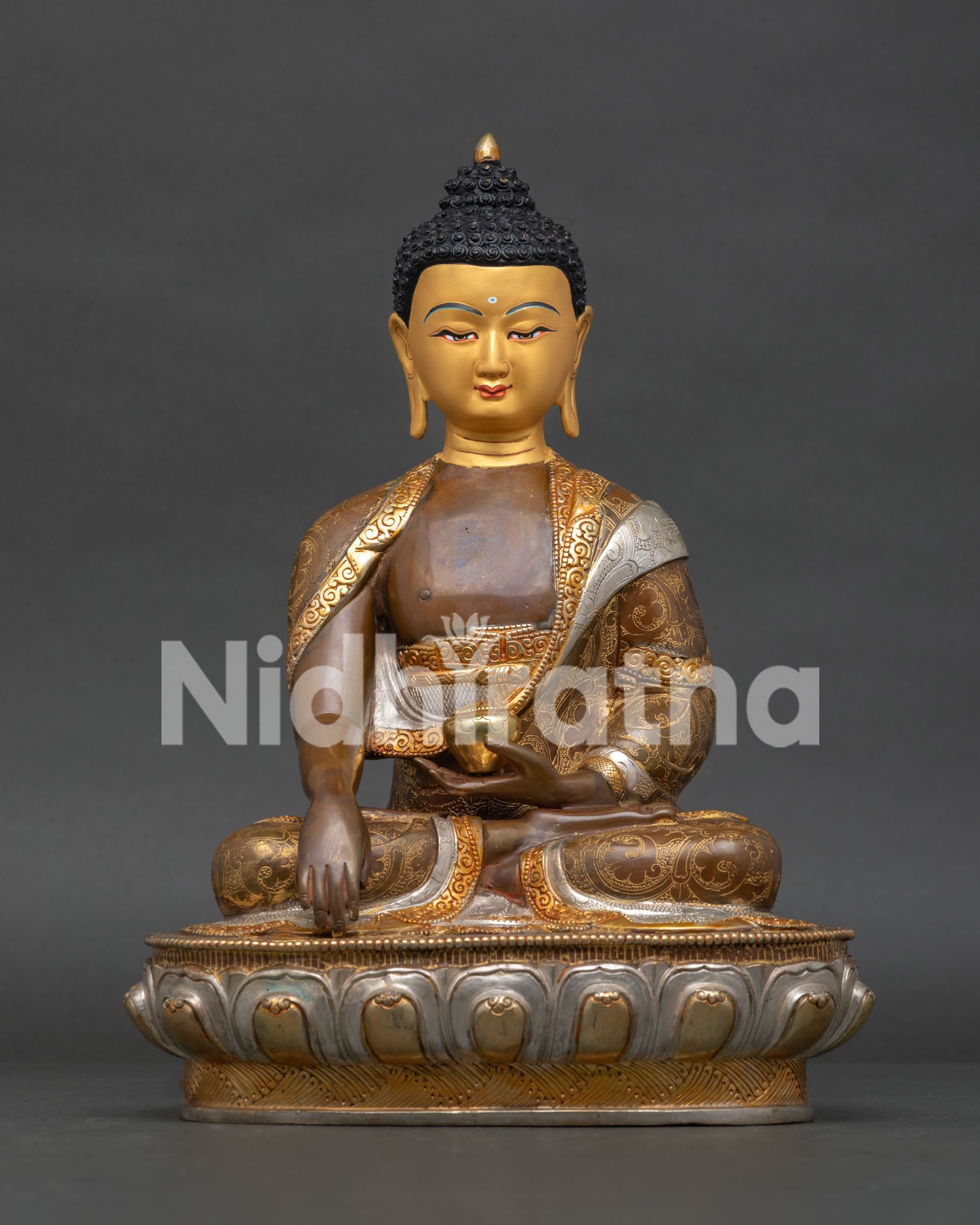 Buddha Shakyamuni Statue