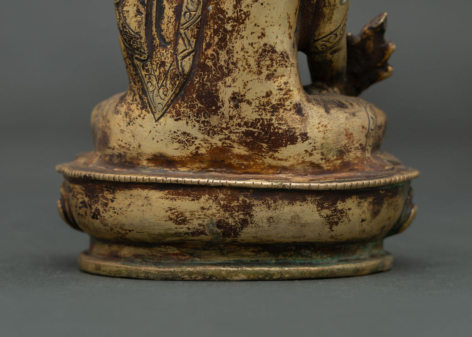Medicine Buddha Statue