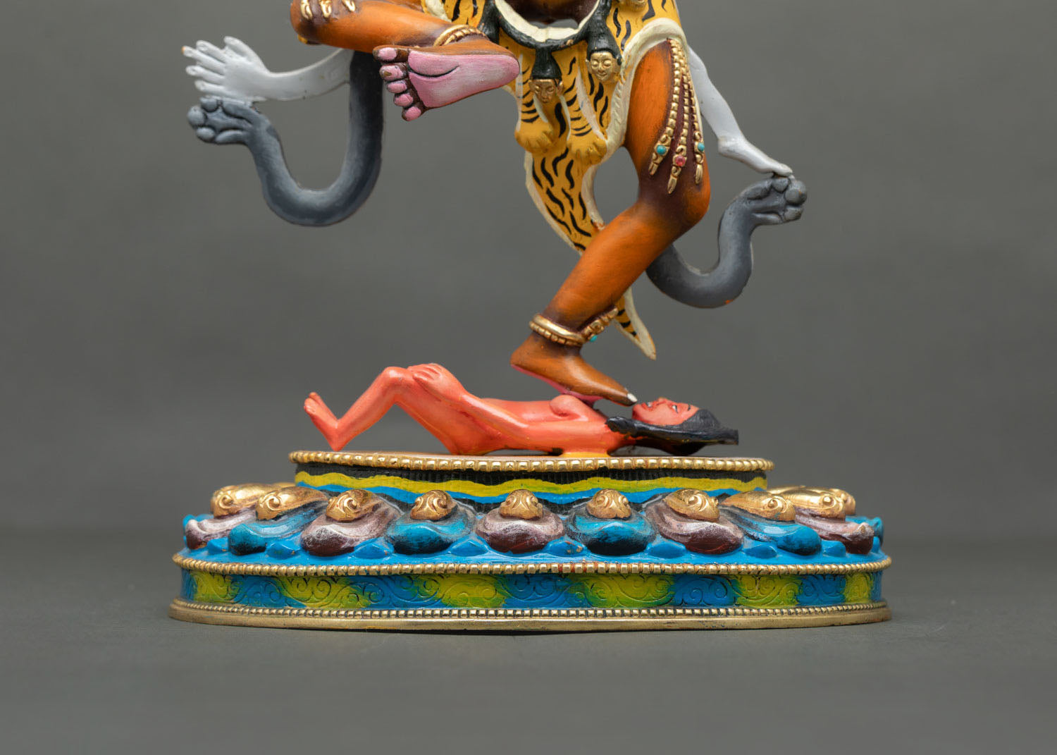 Troma Nangmo | Vajrayana Dakini Statue for Altar Practice