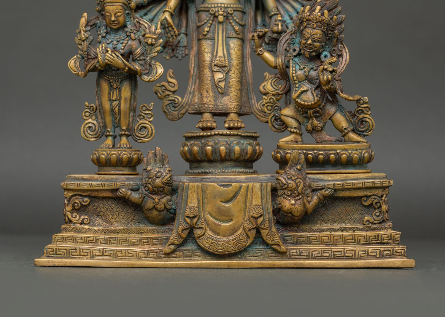 1000 Arm Chenrezig Statue
