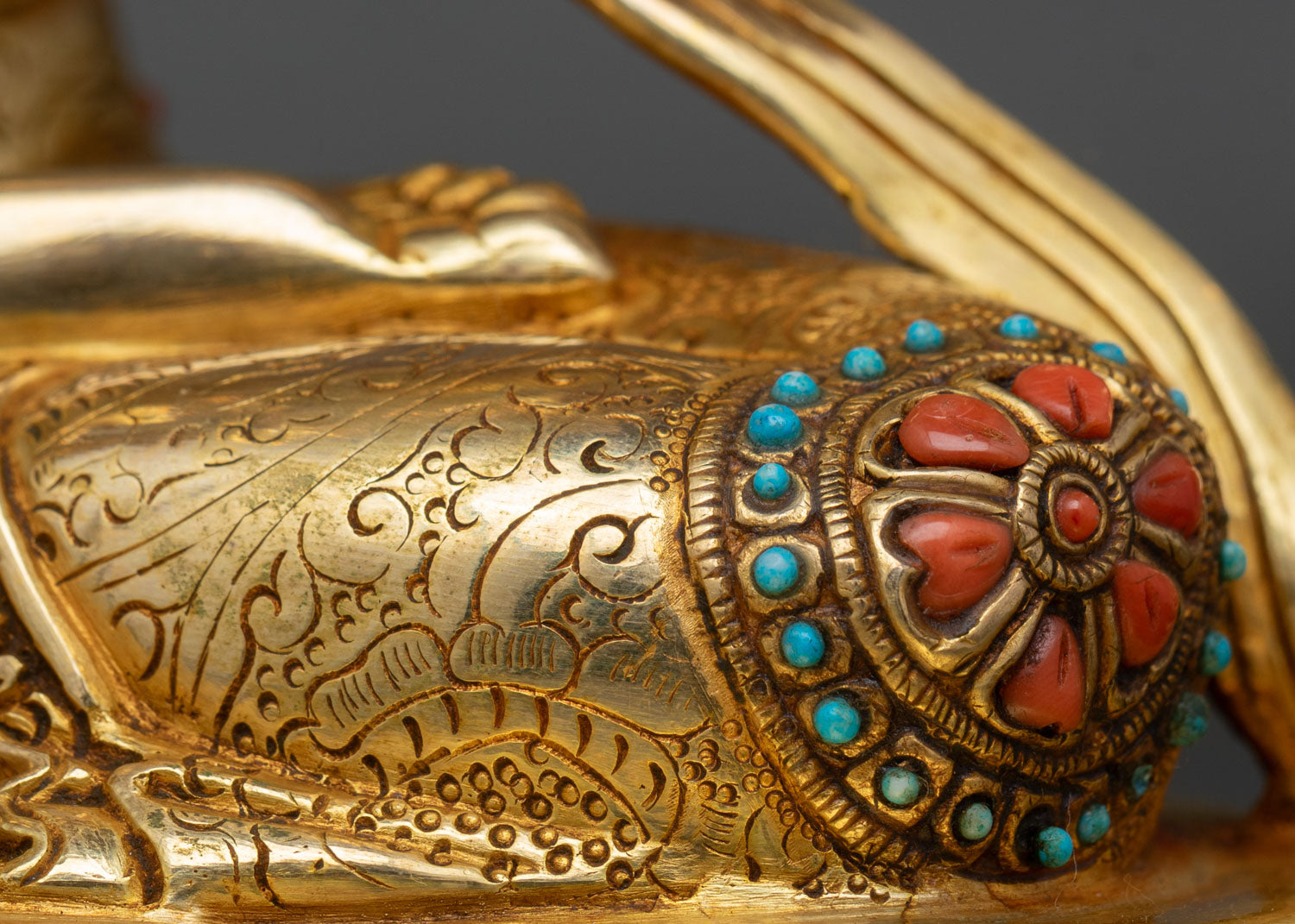 Chenrezig Statue | Traditional Nepalese Craftsmanship