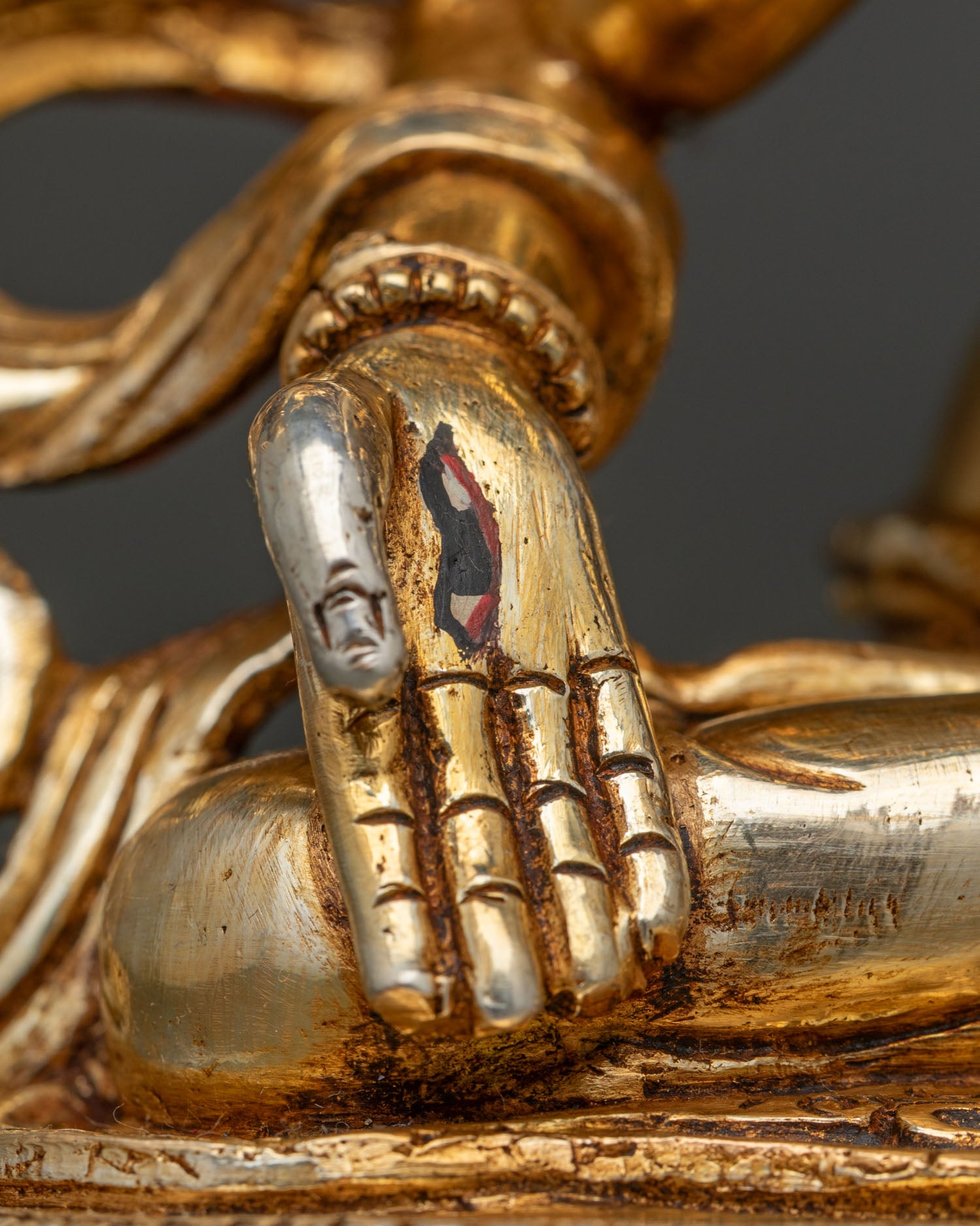 Ushnisha Vijaya Namgyalma Statue | Buddhist Deity of Longevity & Protection