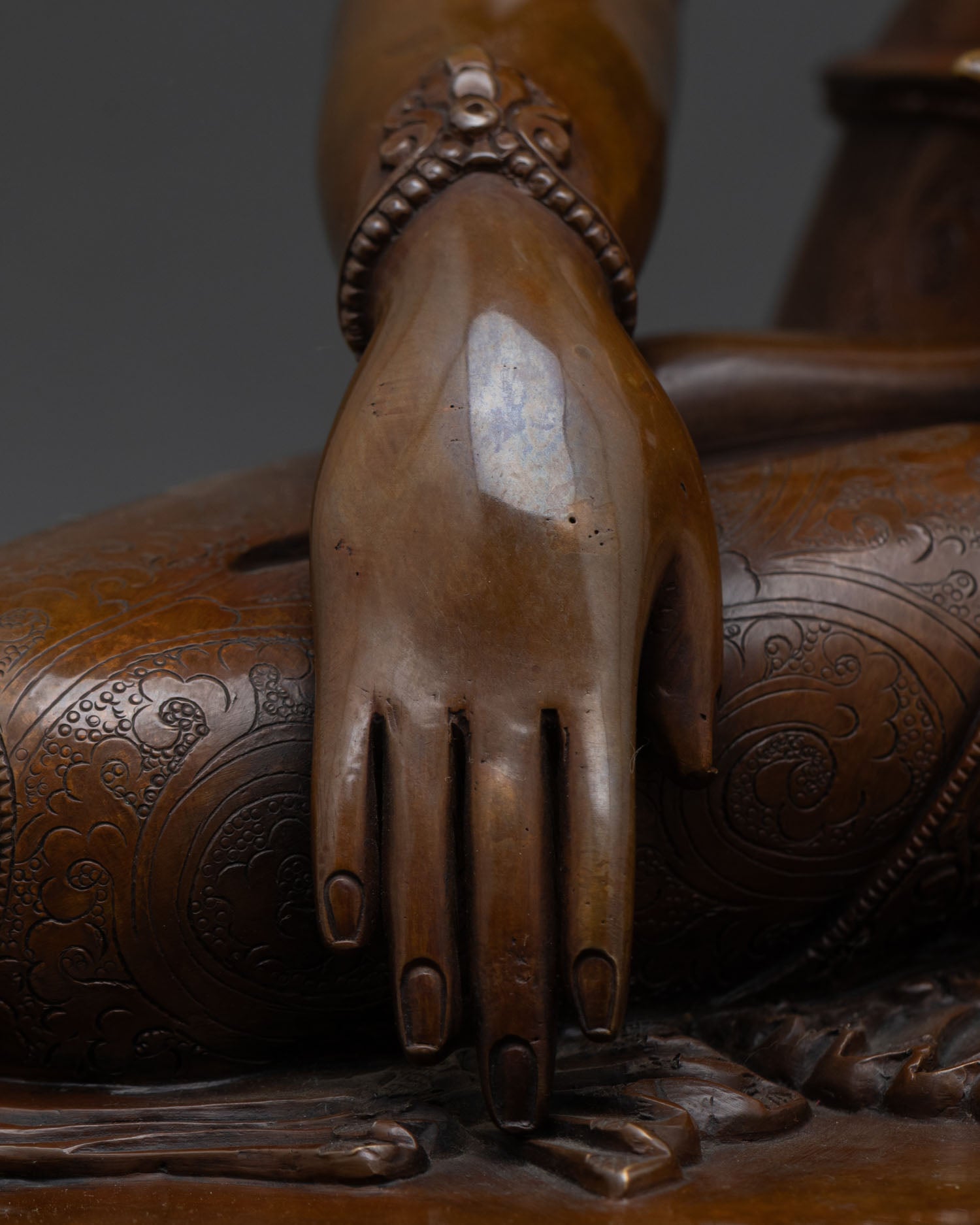Crown Shakyamuni Buddha Statue | Buddhist Altar Decor